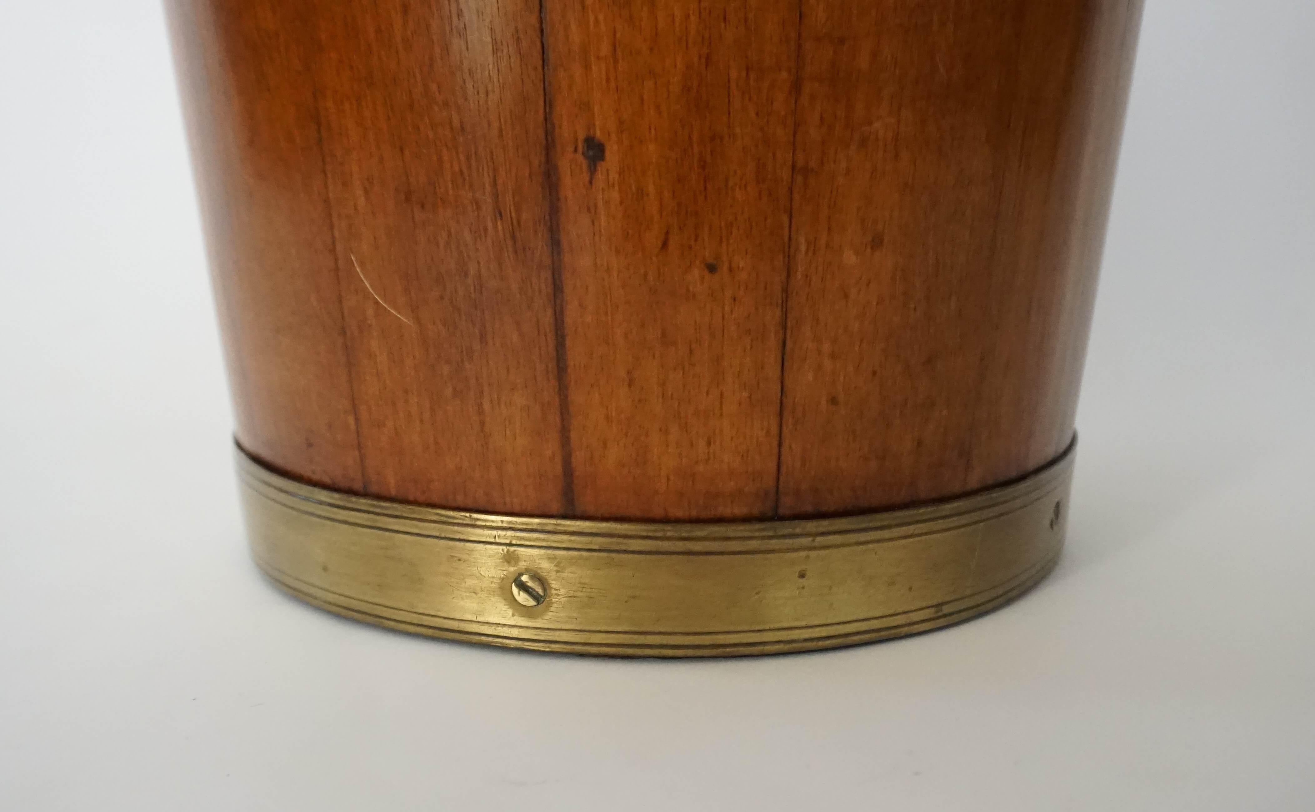 Irish Georgian Brass Bound Mahogany Bucket, circa 1780 For Sale 5