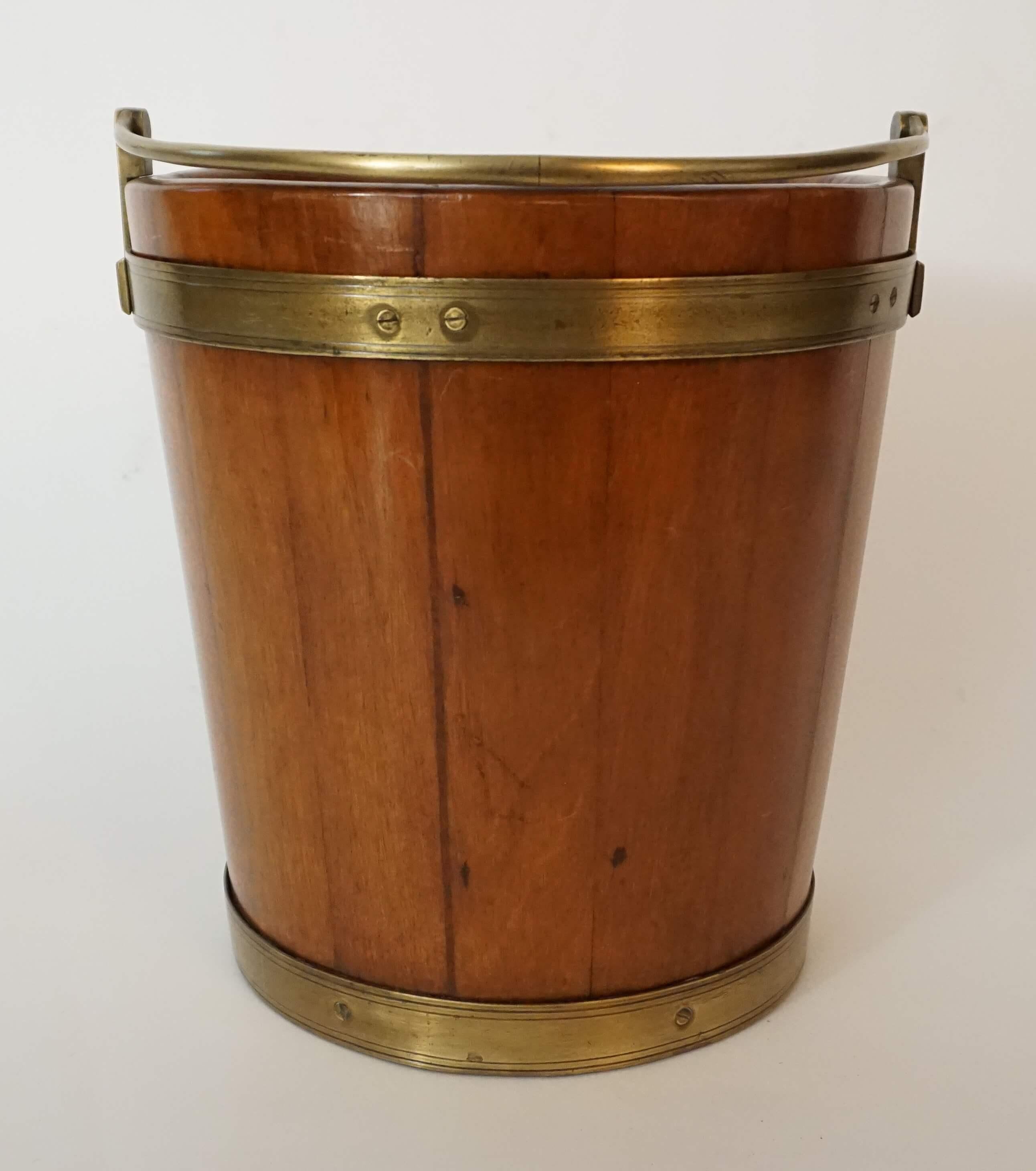 Irish Georgian Brass Bound Mahogany Bucket, circa 1780 2