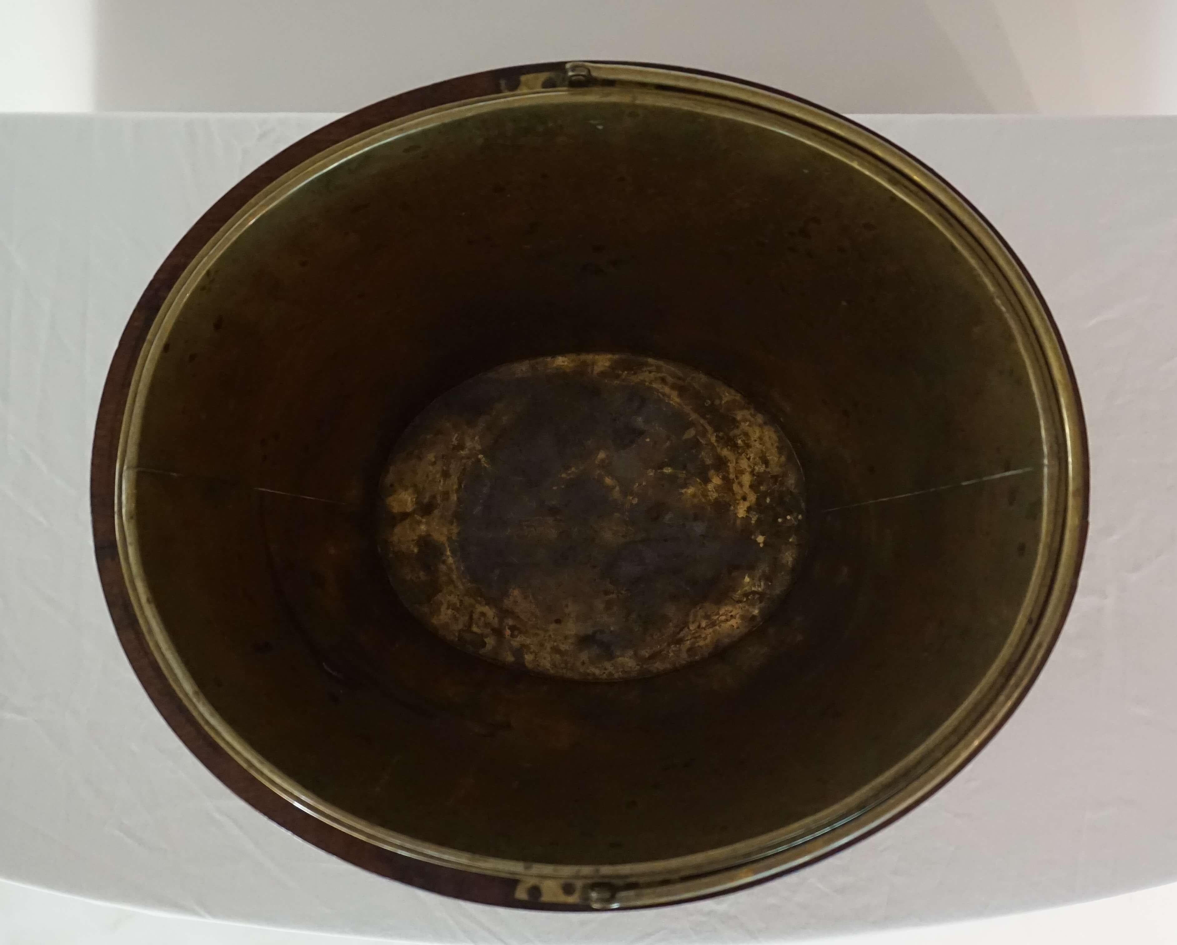 George III Mahogany and Brass Peat or Kindling Bucket, circa 1800 3