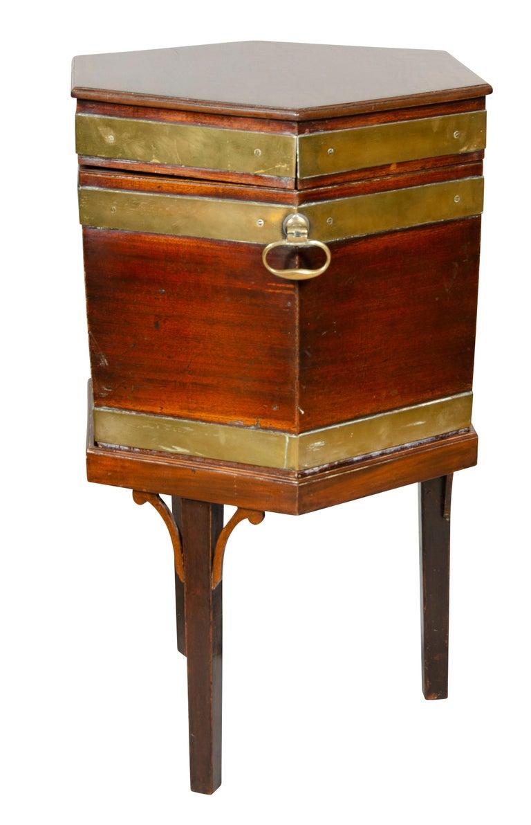 George III Mahogany and Brass Wine Cooler For Sale 8
