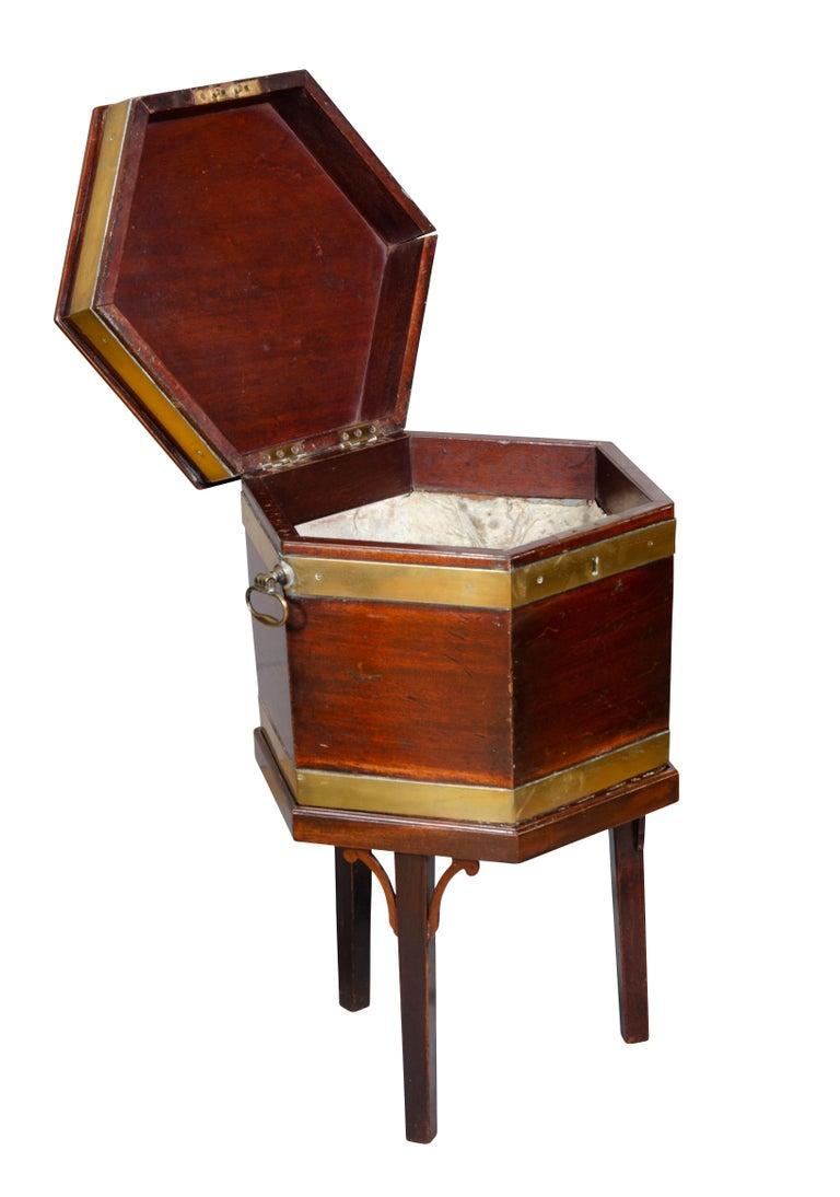 George III Mahogany and Brass Wine Cooler For Sale 11