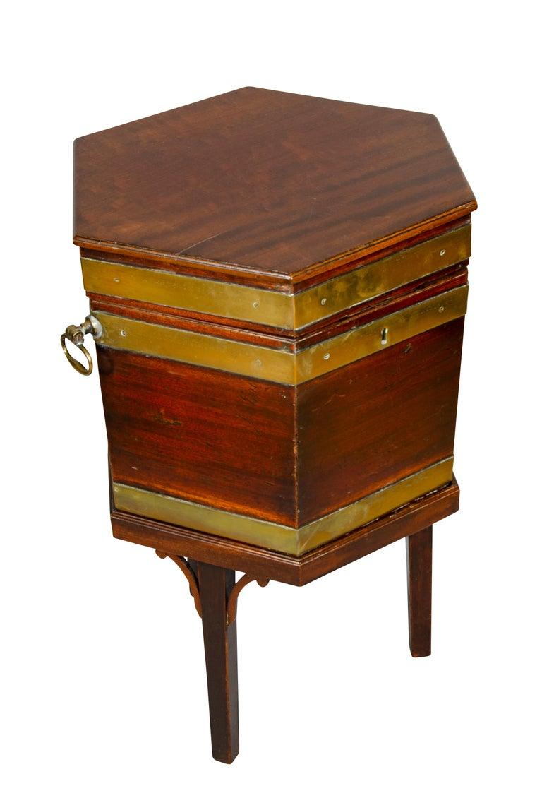 George III Mahogany and Brass Wine Cooler For Sale 1