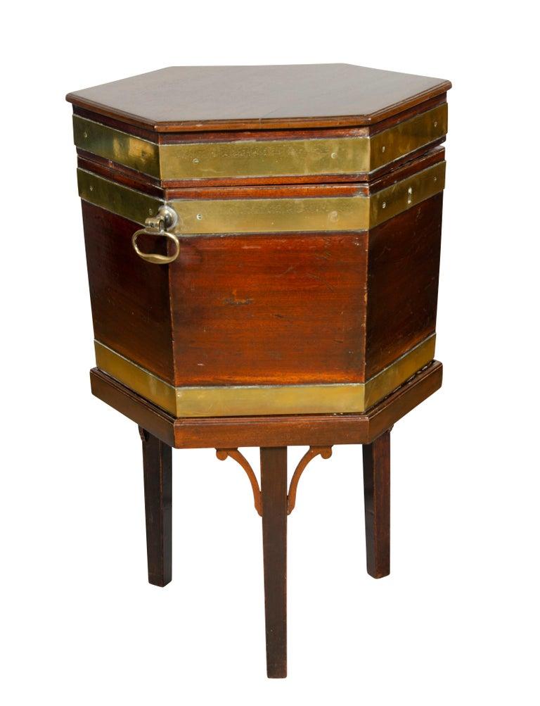 George III Mahogany and Brass Wine Cooler For Sale 3