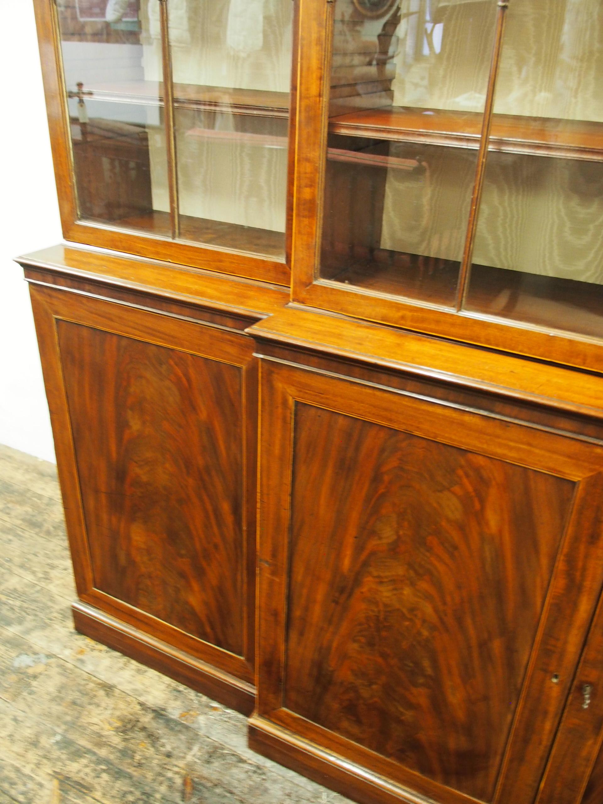 George III Mahogany and Inlaid 4-Door Breakfront Bookcase For Sale 8