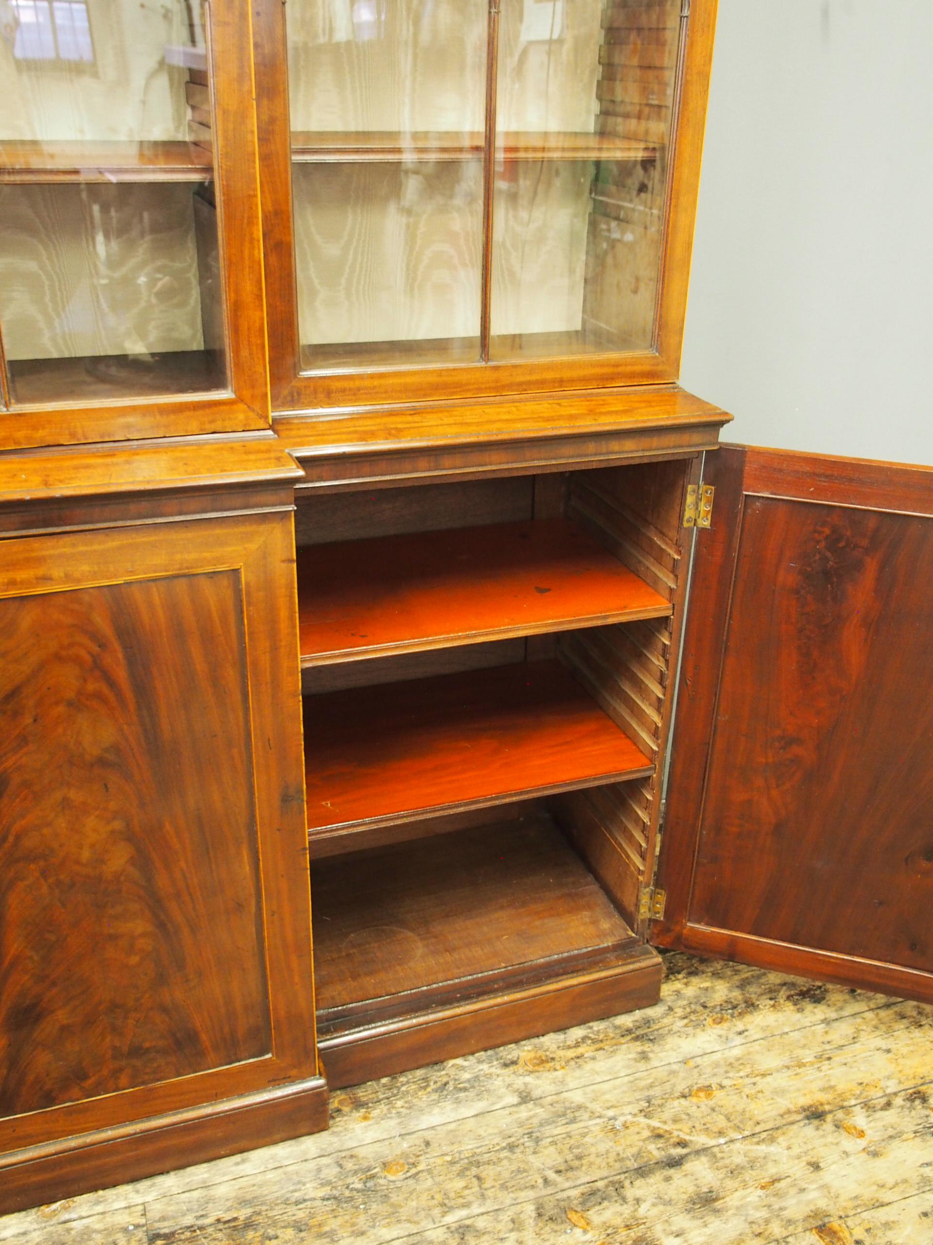 George III Mahogany and Inlaid 4-Door Breakfront Bookcase For Sale 13