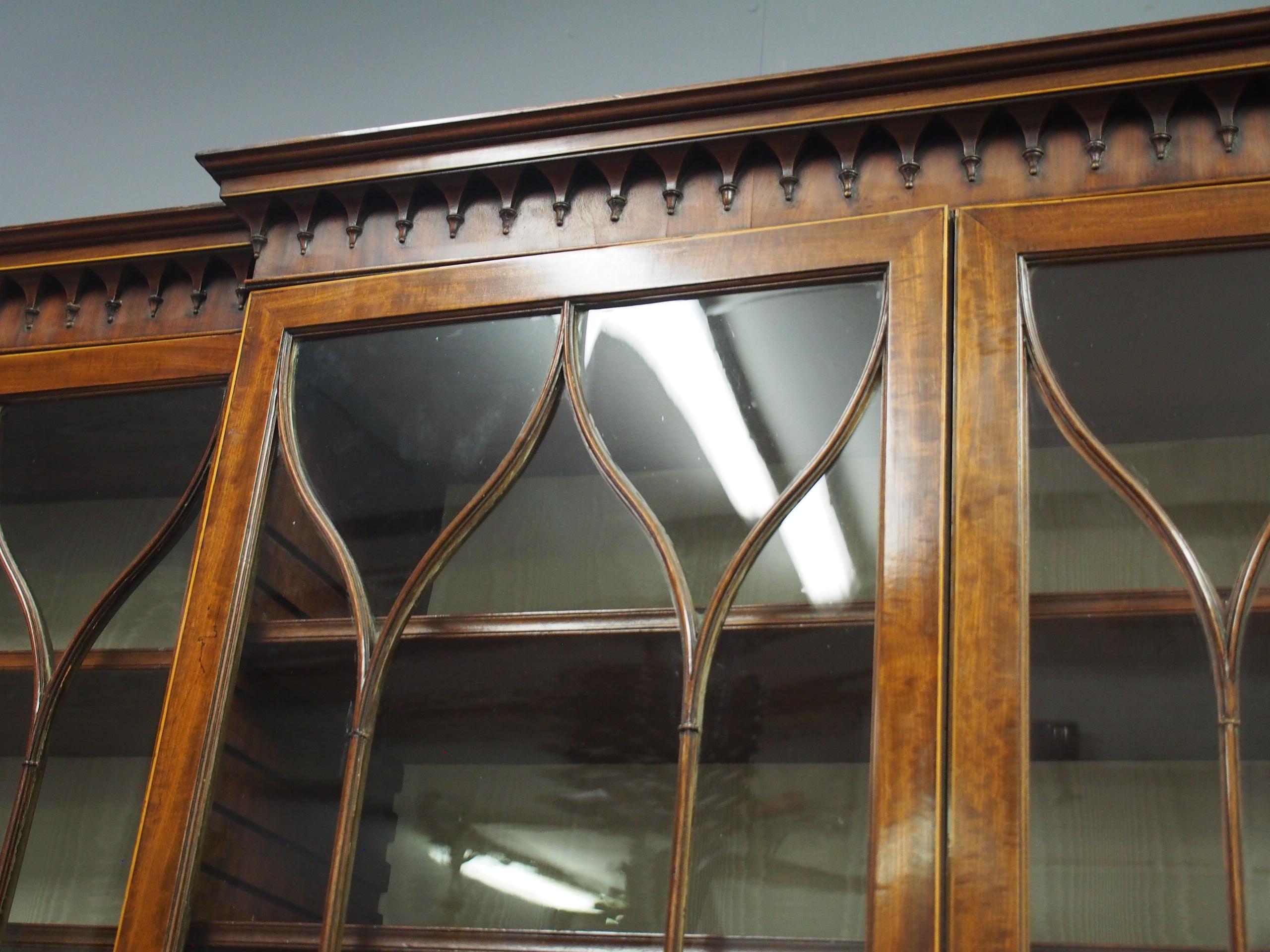 Late 18th Century George III Mahogany and Inlaid 4-Door Breakfront Bookcase For Sale