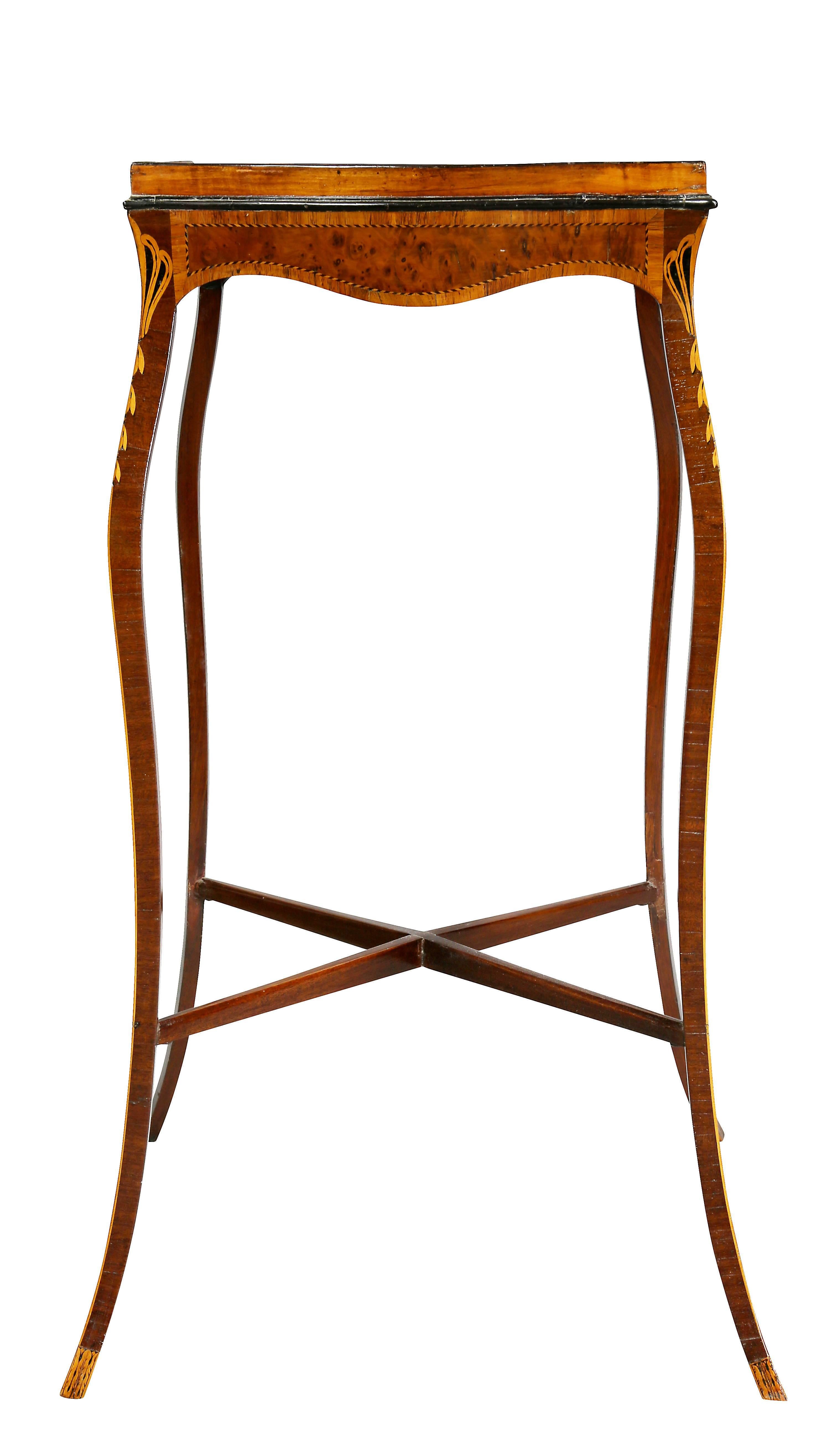 George III Mahogany and Inlaid Kettle Stand For Sale 3