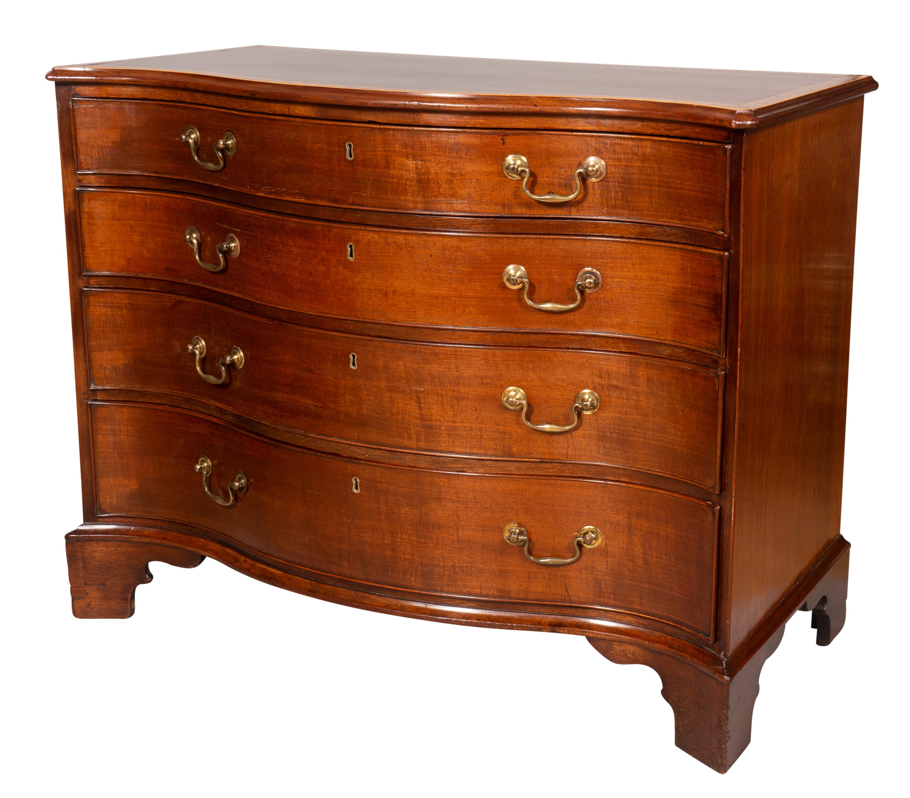 George III Mahogany And Satinwood Chest Of Drawers For Sale 2