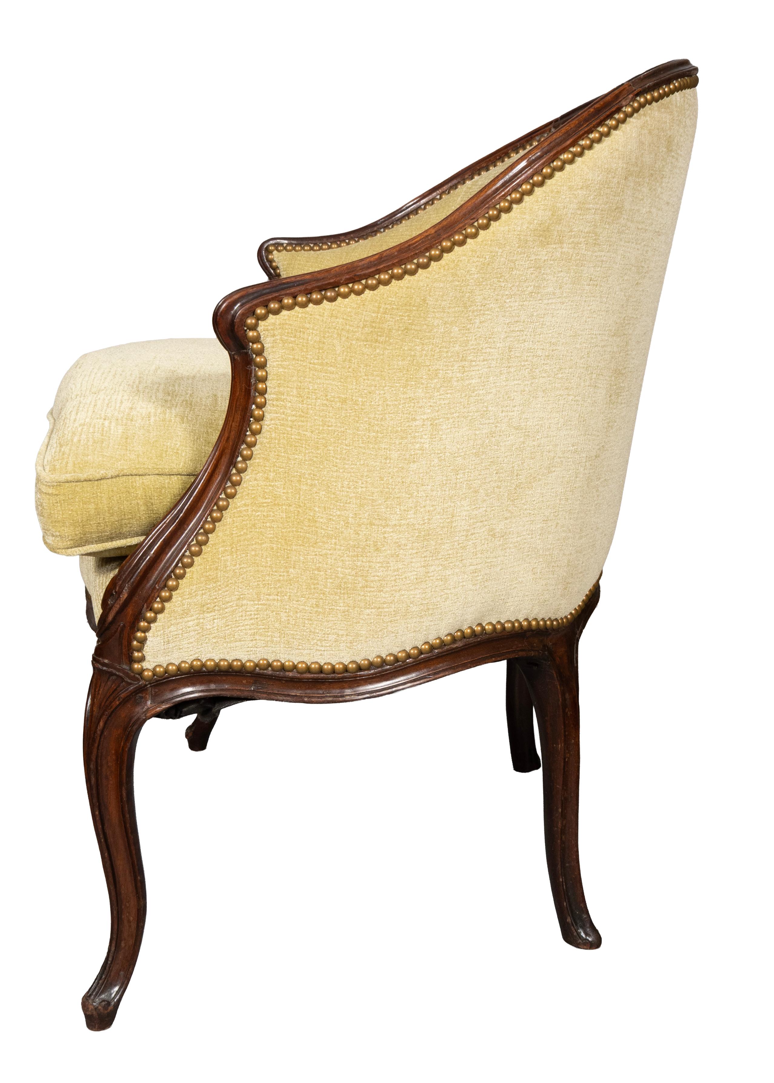 Tessuto Poltrona in mogano di George III alla maniera di John Cobb in vendita