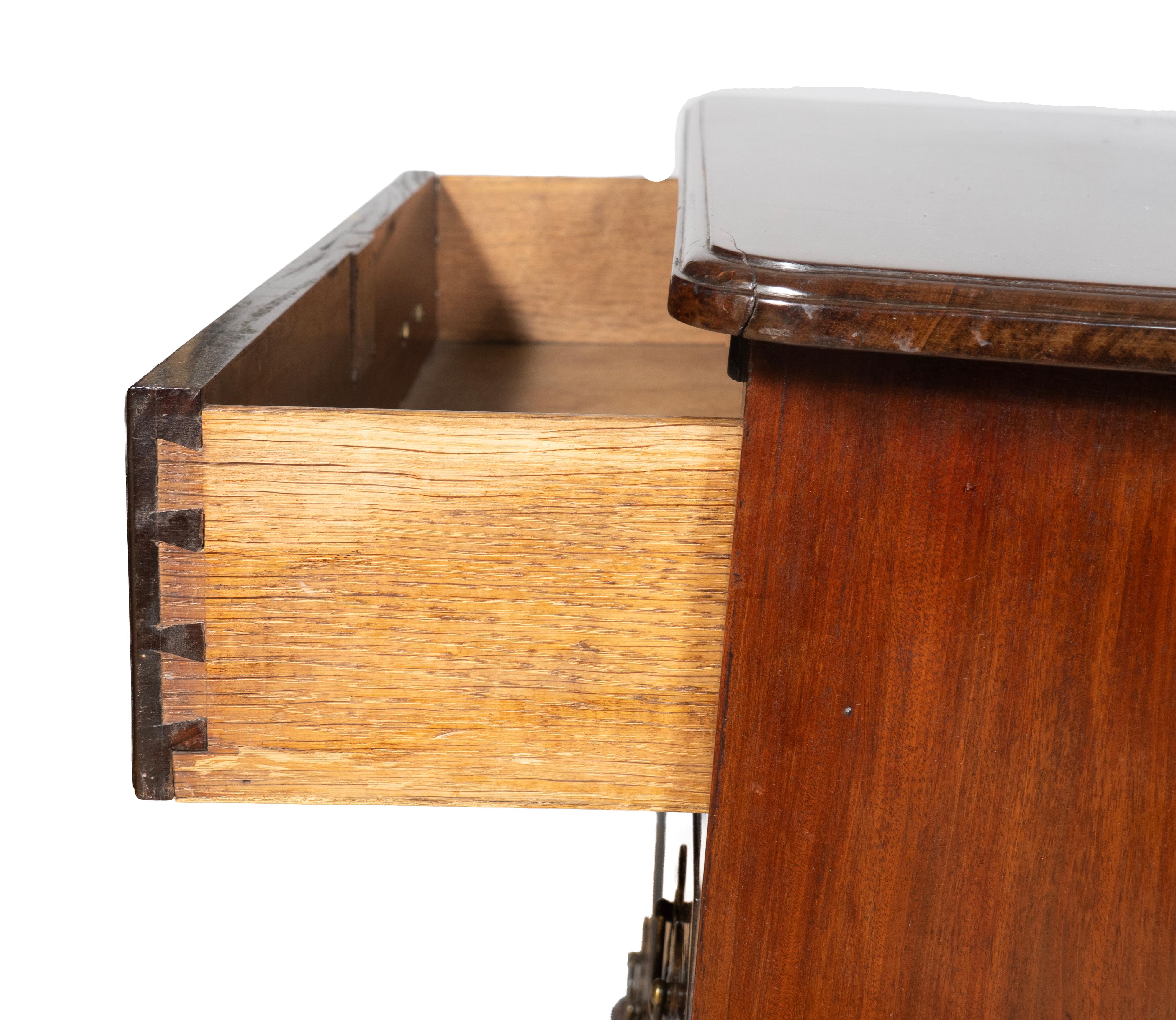 George III Mahogany Bachelors Chest For Sale 2