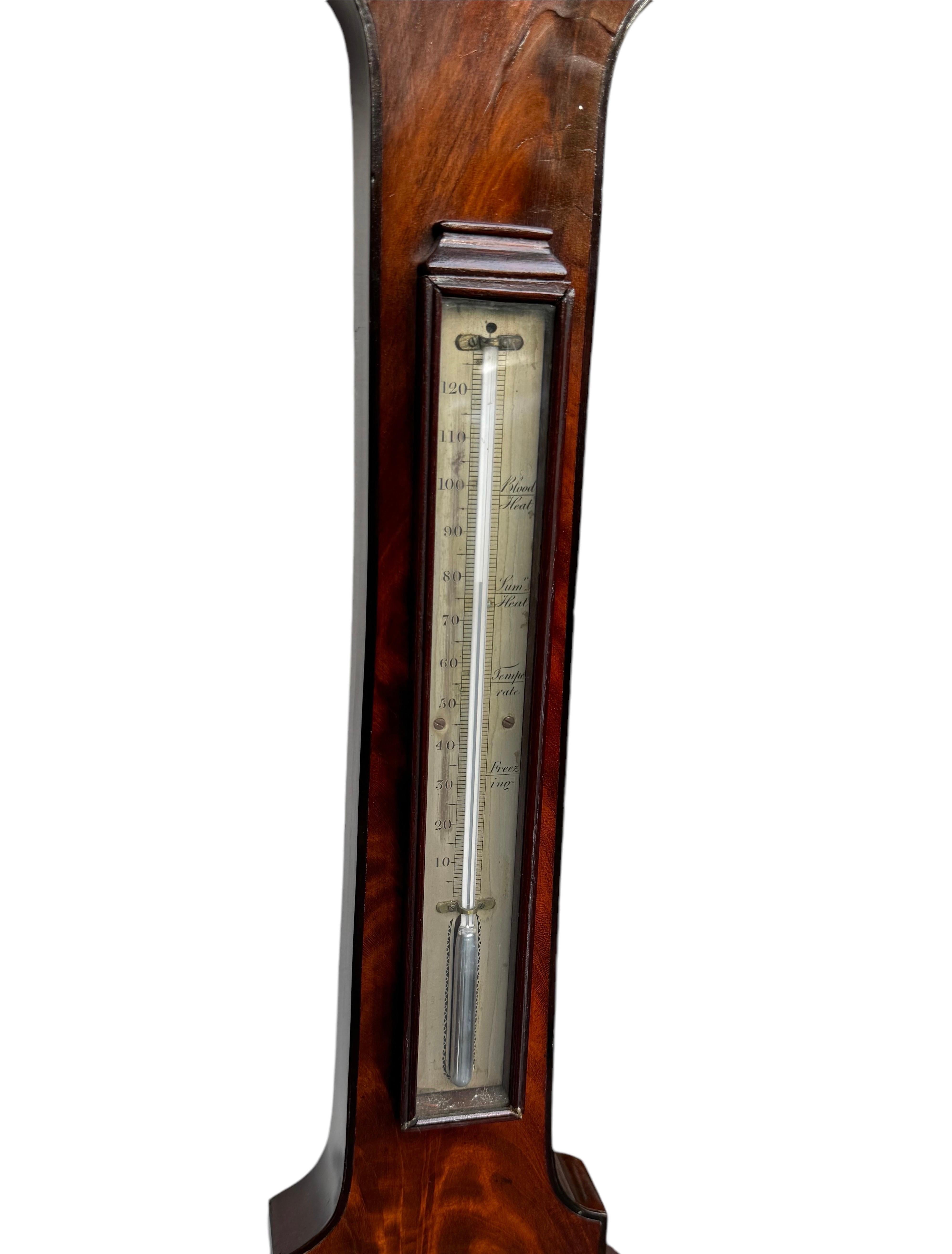 Baromètre Banjo en acajou George III Édimbourg en vente 3