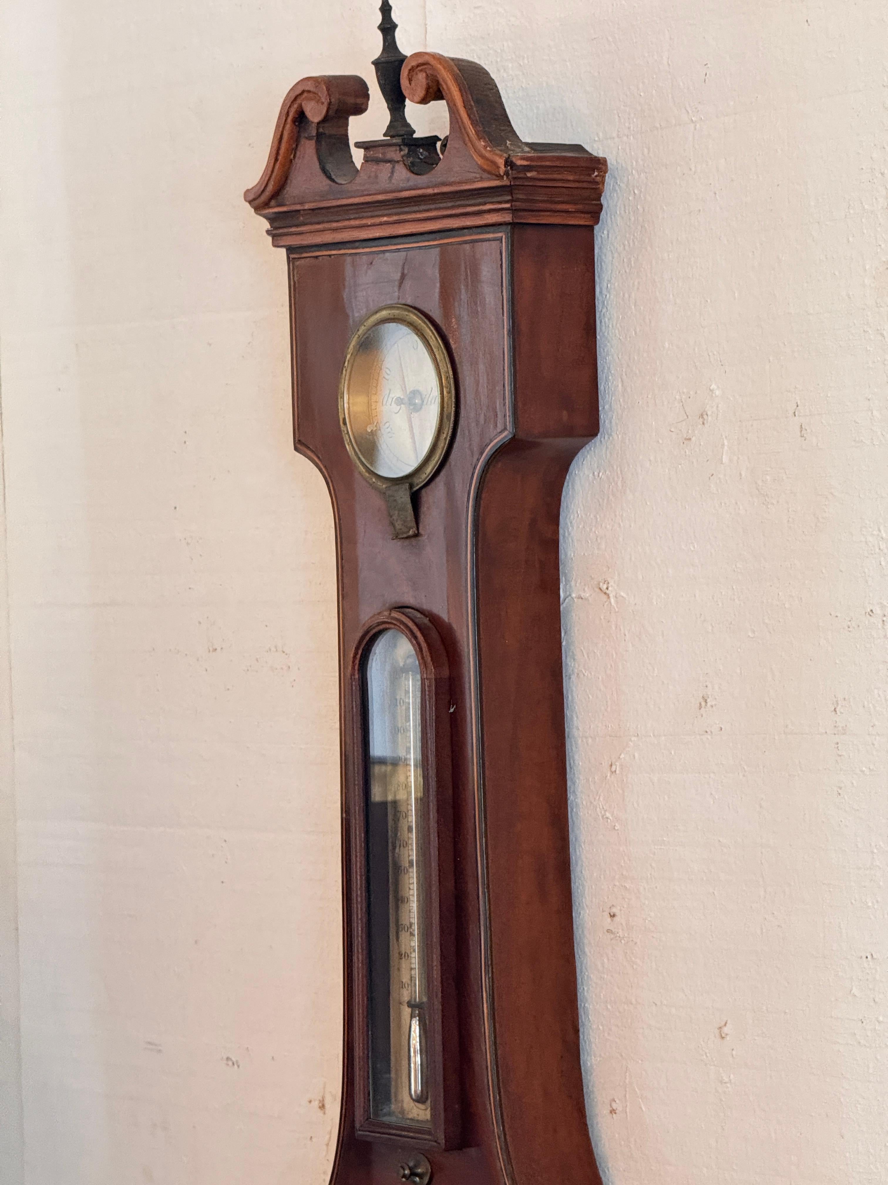 George III Mahogany Barometer en venta 4
