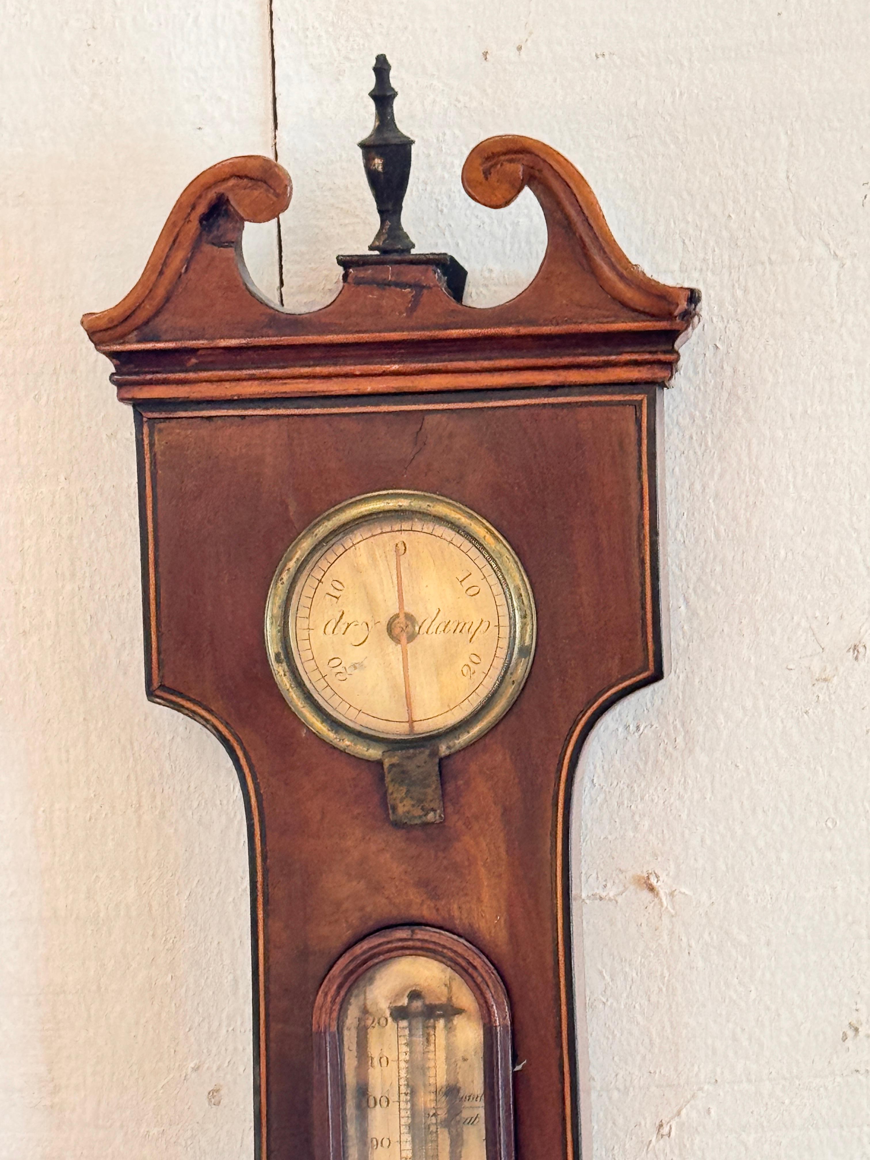 George III Mahogany Barometer en venta 5