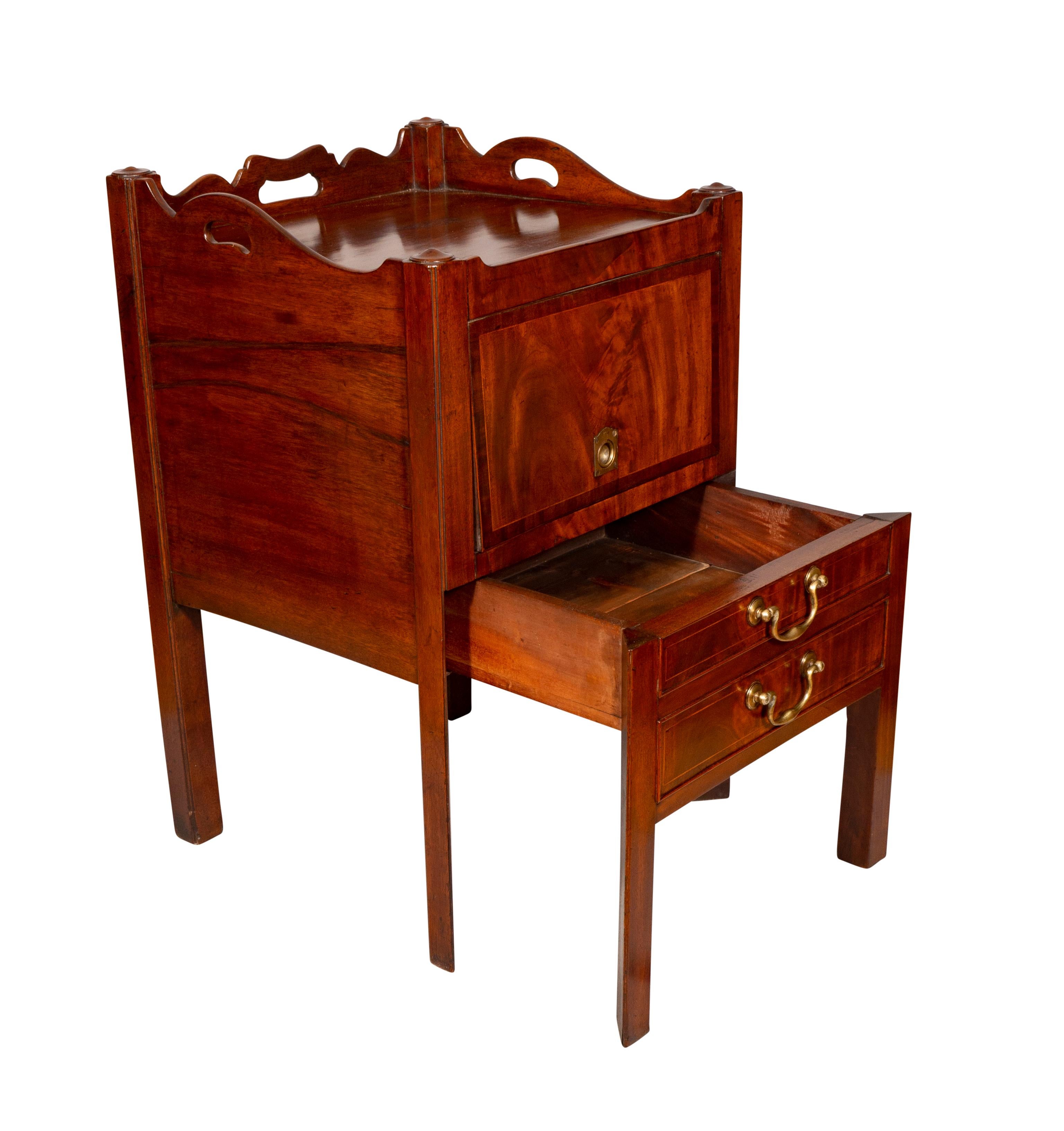 English George III Mahogany Bedside Commode For Sale