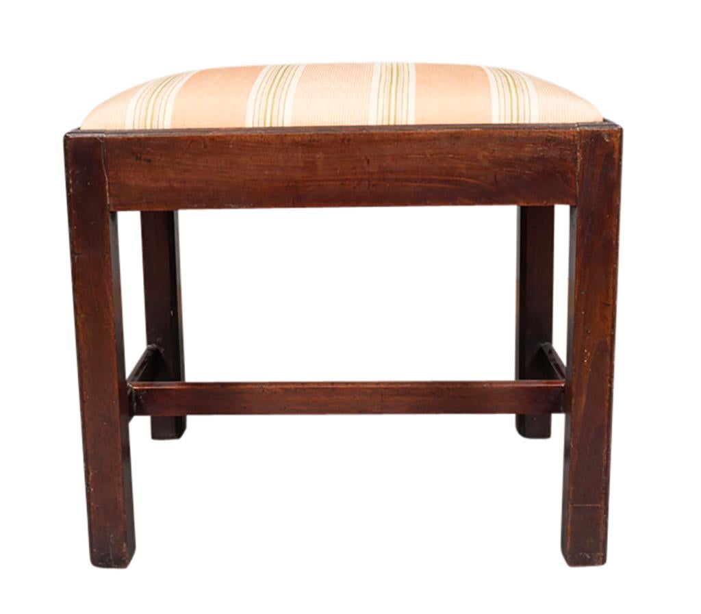 George III Mahogany Bench In Good Condition For Sale In Essex, MA