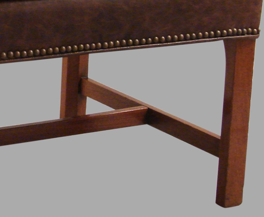 George III Mahogany Bench Upholstered in Leather In Good Condition In San Francisco, CA