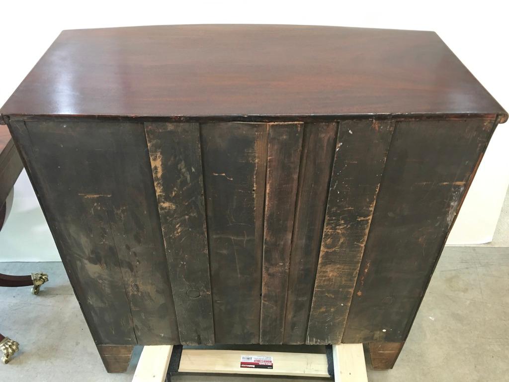 George III Mahogany Bow Front Chest of Drawers For Sale 12