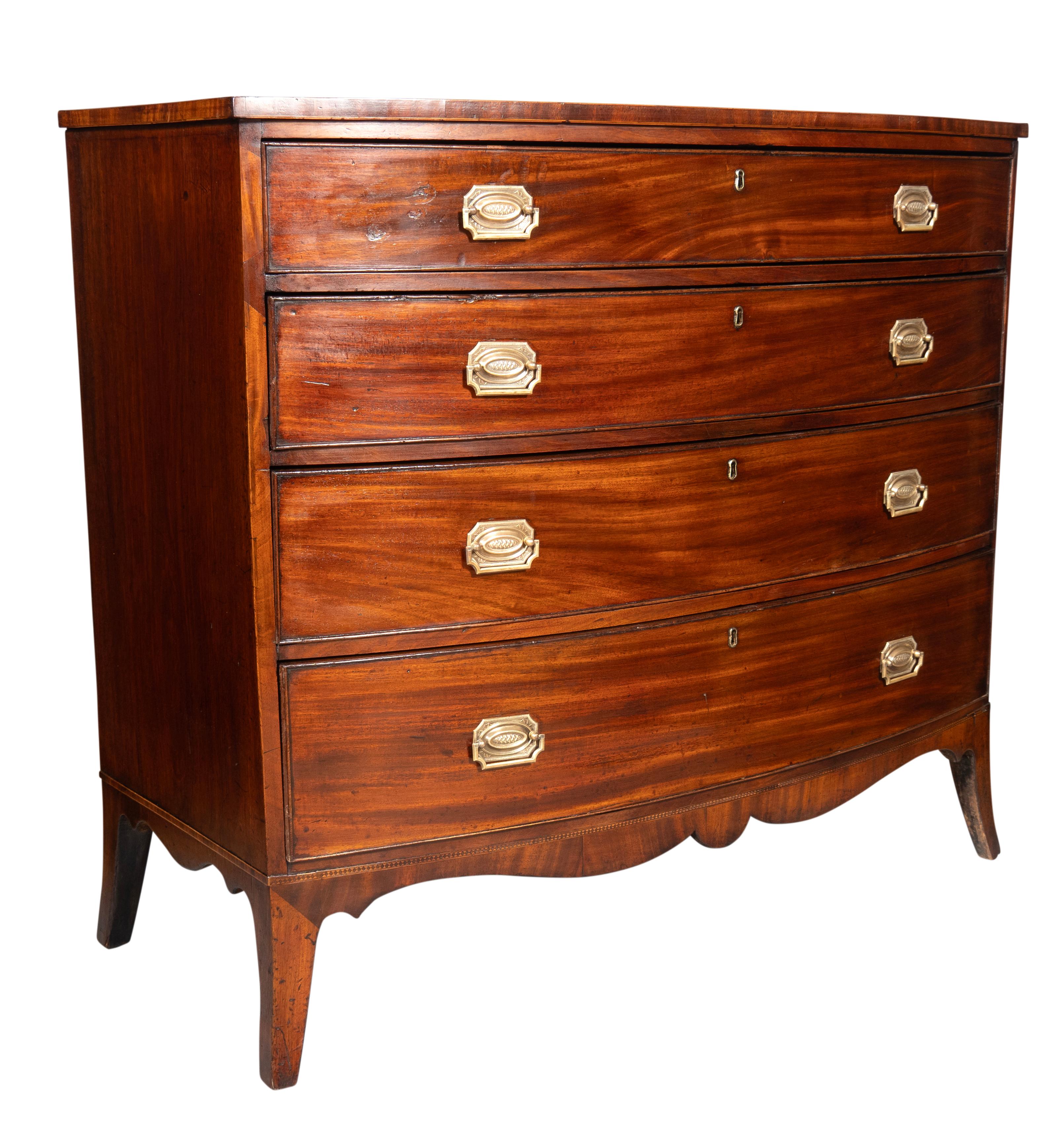 English George III Mahogany Bowfront Chest Of Drawers For Sale