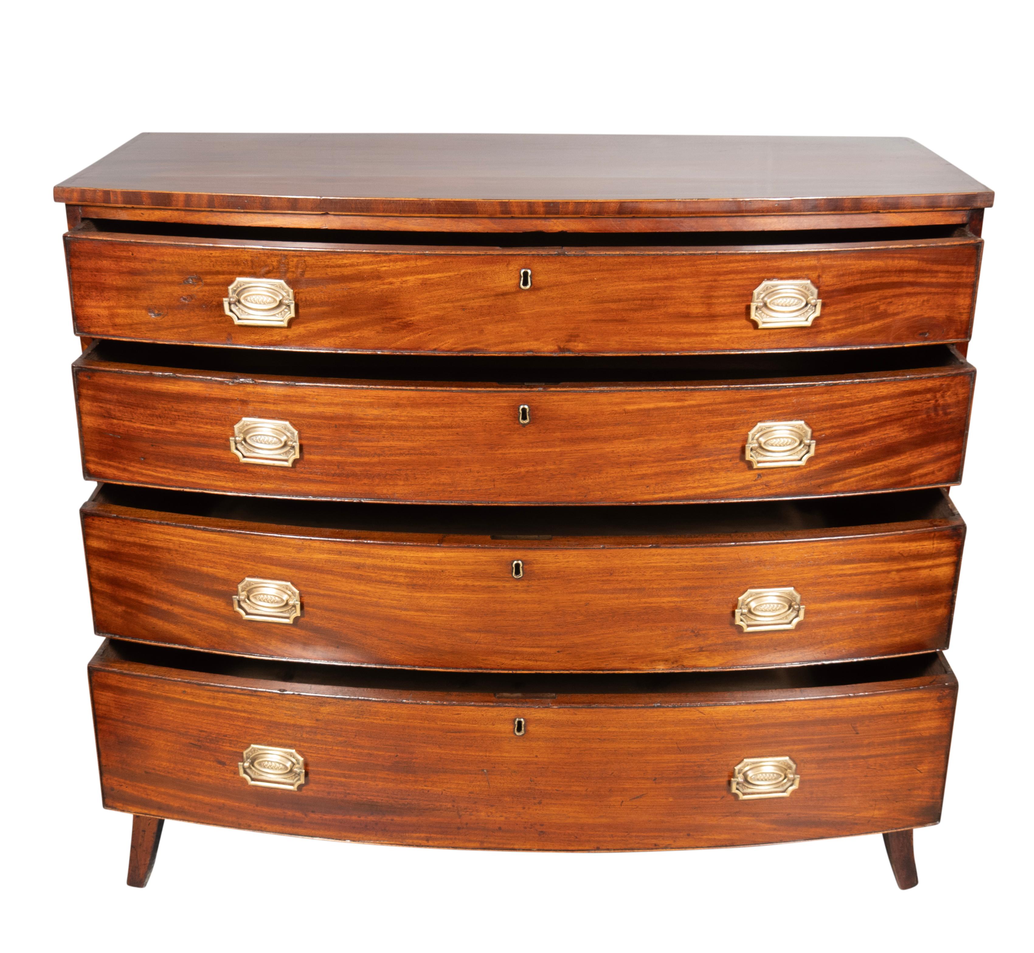 George III Mahogany Bowfront Chest Of Drawers For Sale 2
