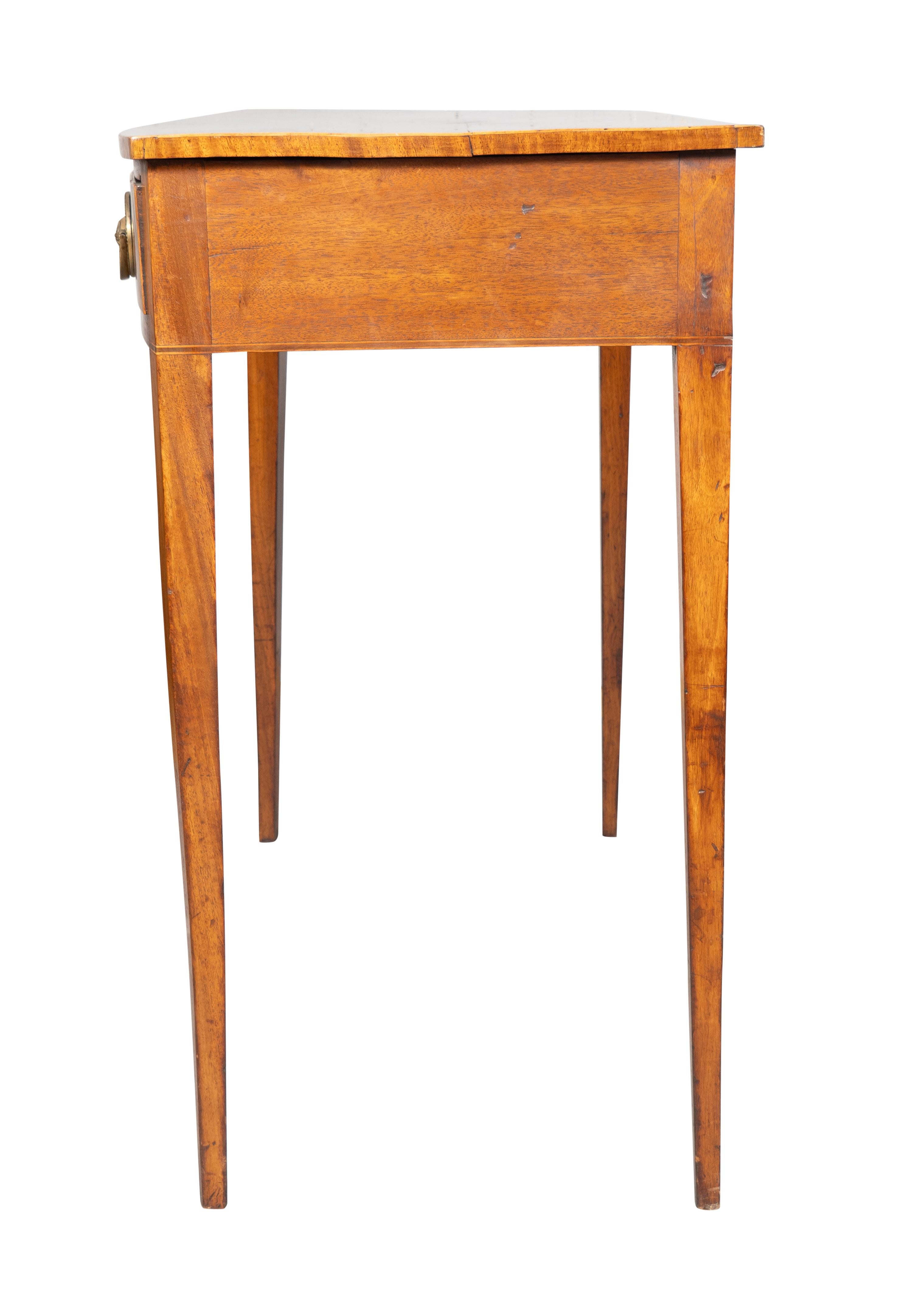 George III Mahogany Bowfront Side Table For Sale 1