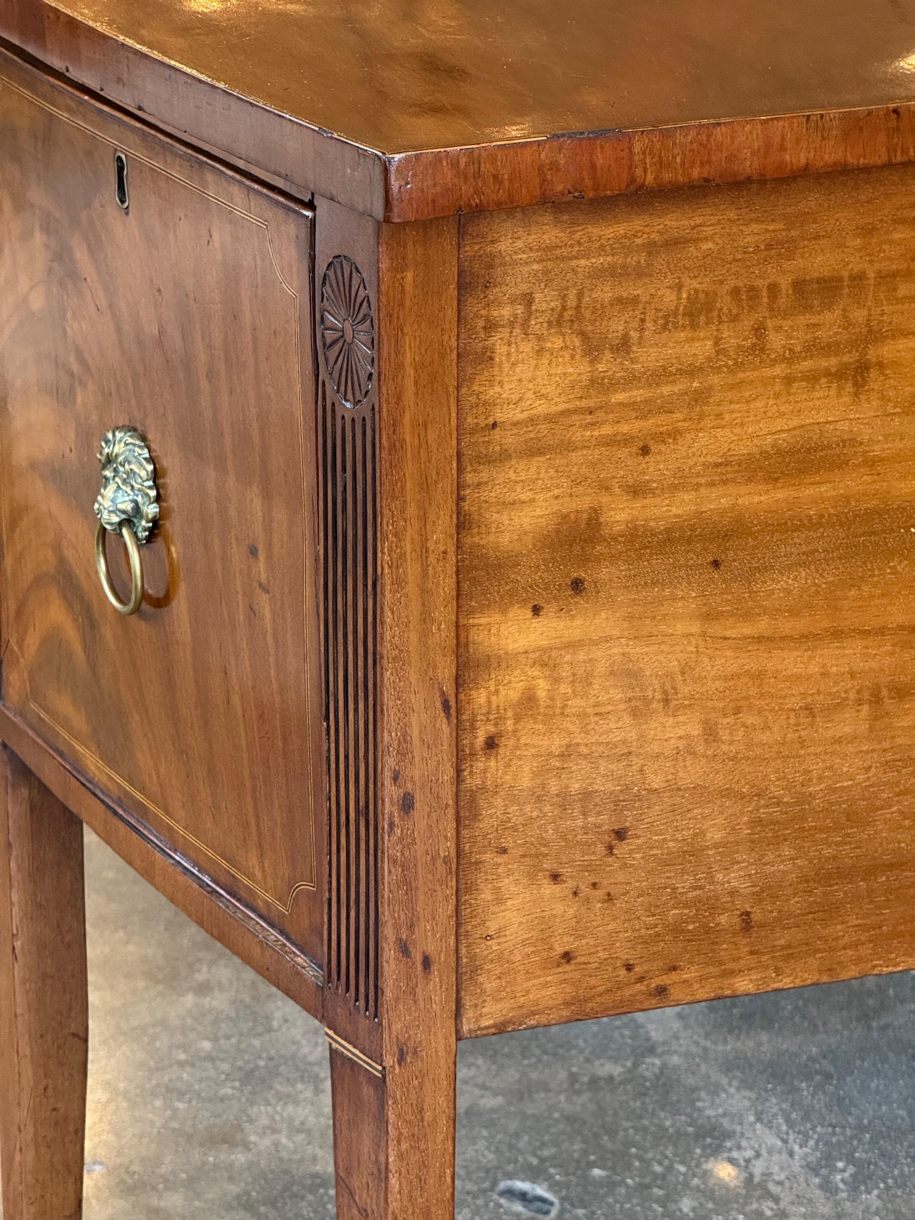 George III Mahogany Bowfront Sideboard With Lion Mask Pulls 9