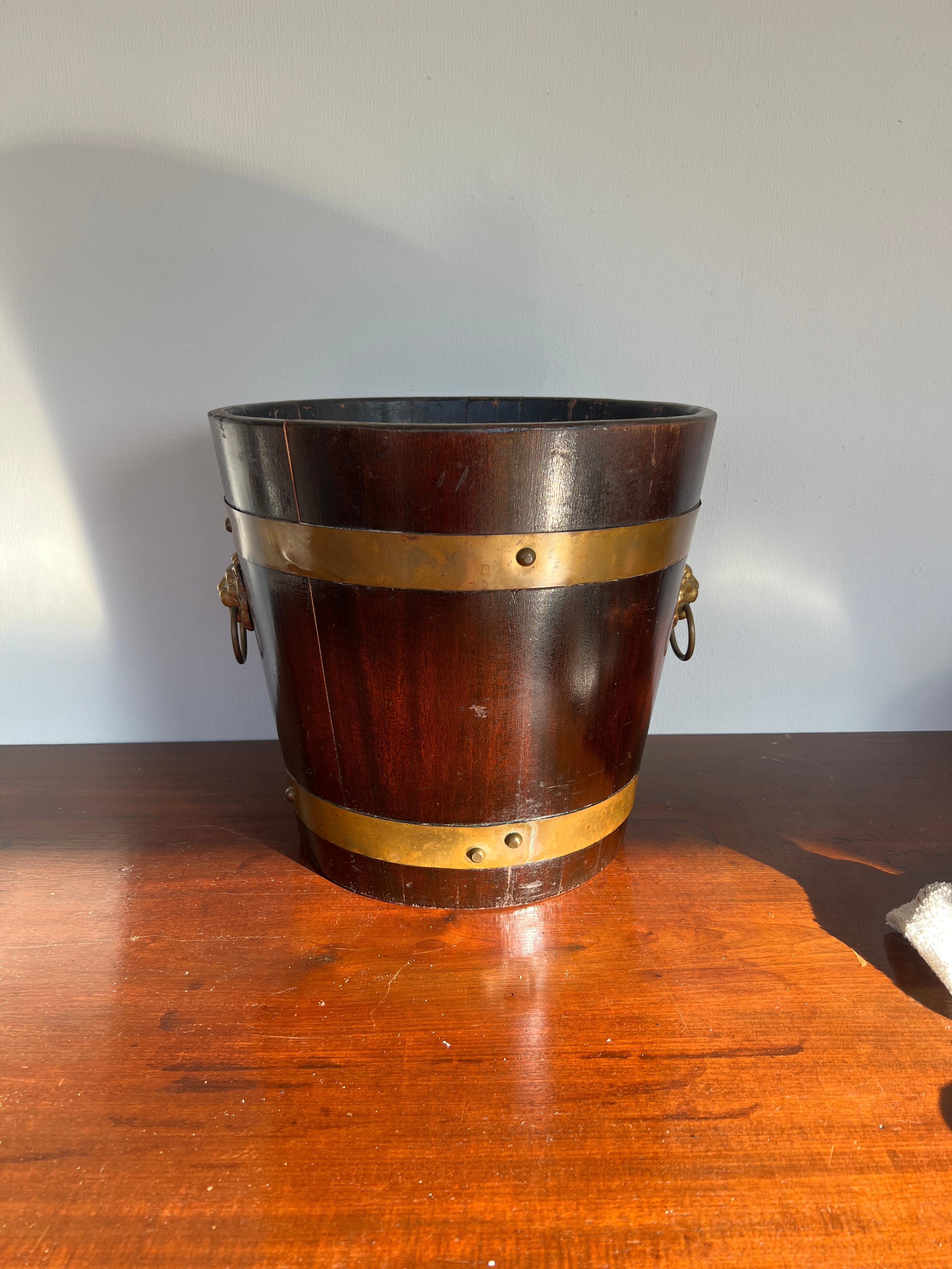 English George III Mahogany & Brass Mounted Peat or Kindling Bucket C. 1800 For Sale