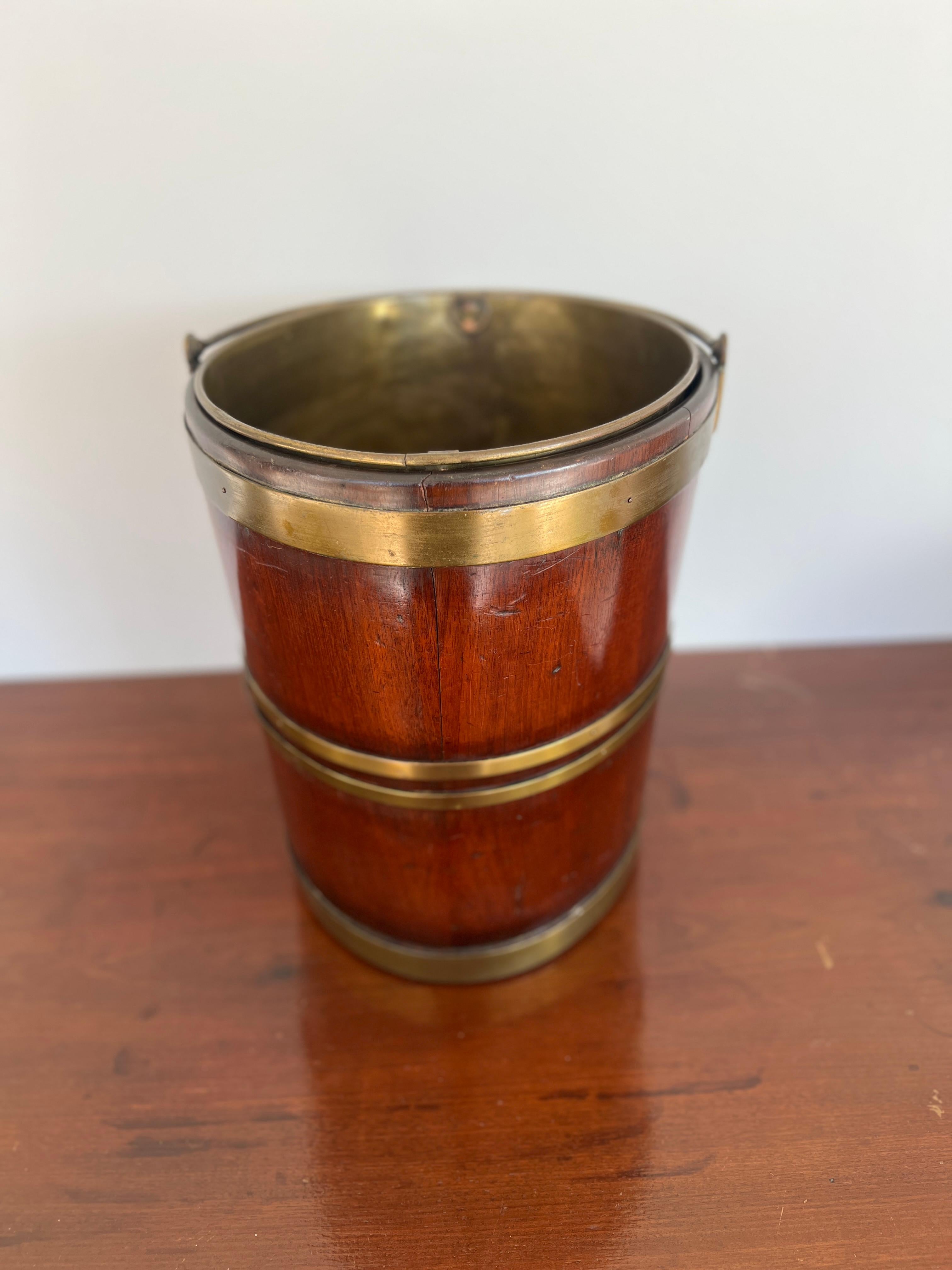 19th Century George III Mahogany & Brass Mounted Peat or Kindling Bucket C. 1800 For Sale