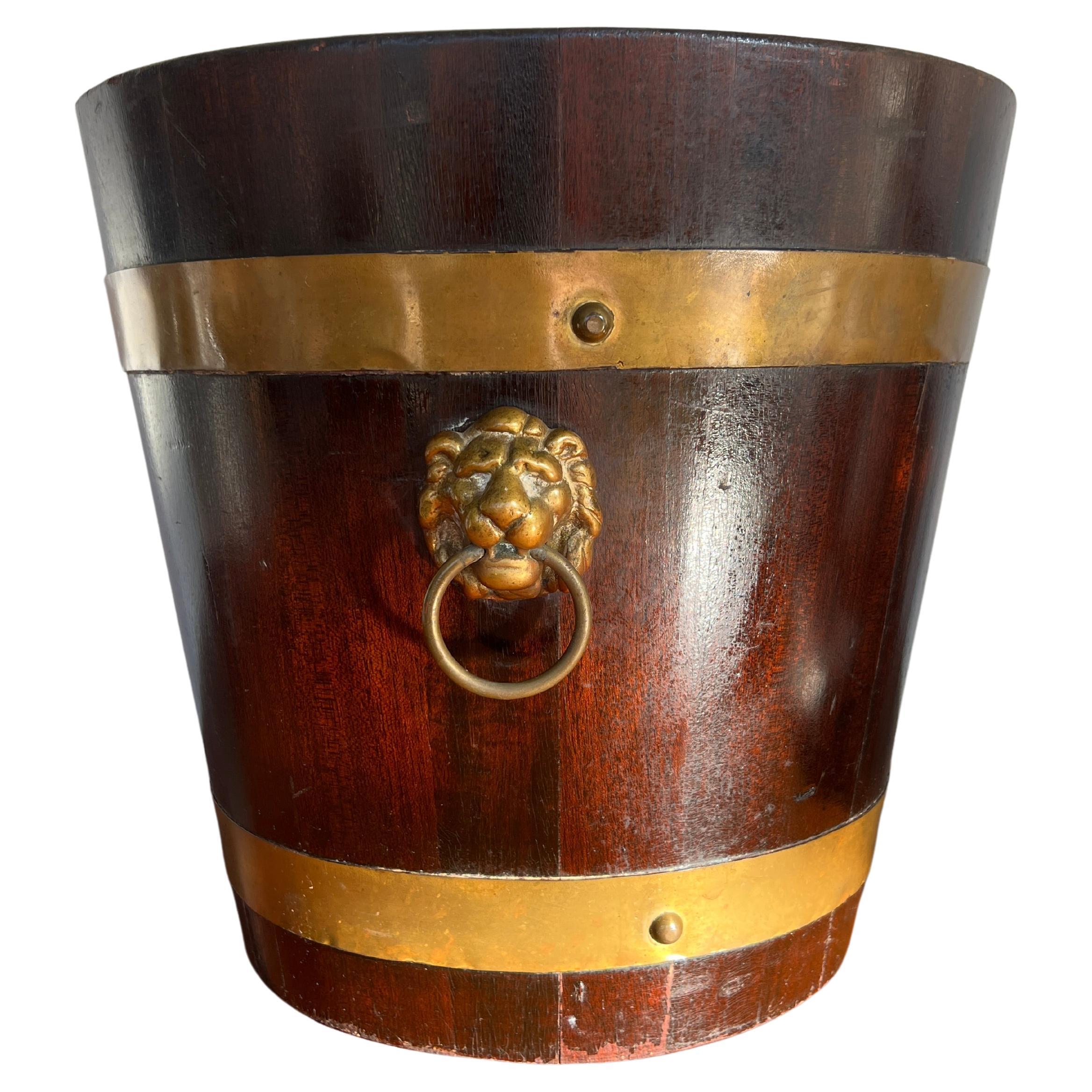 George III Mahogany & Brass Mounted Peat or Kindling Bucket C. 1800 For Sale