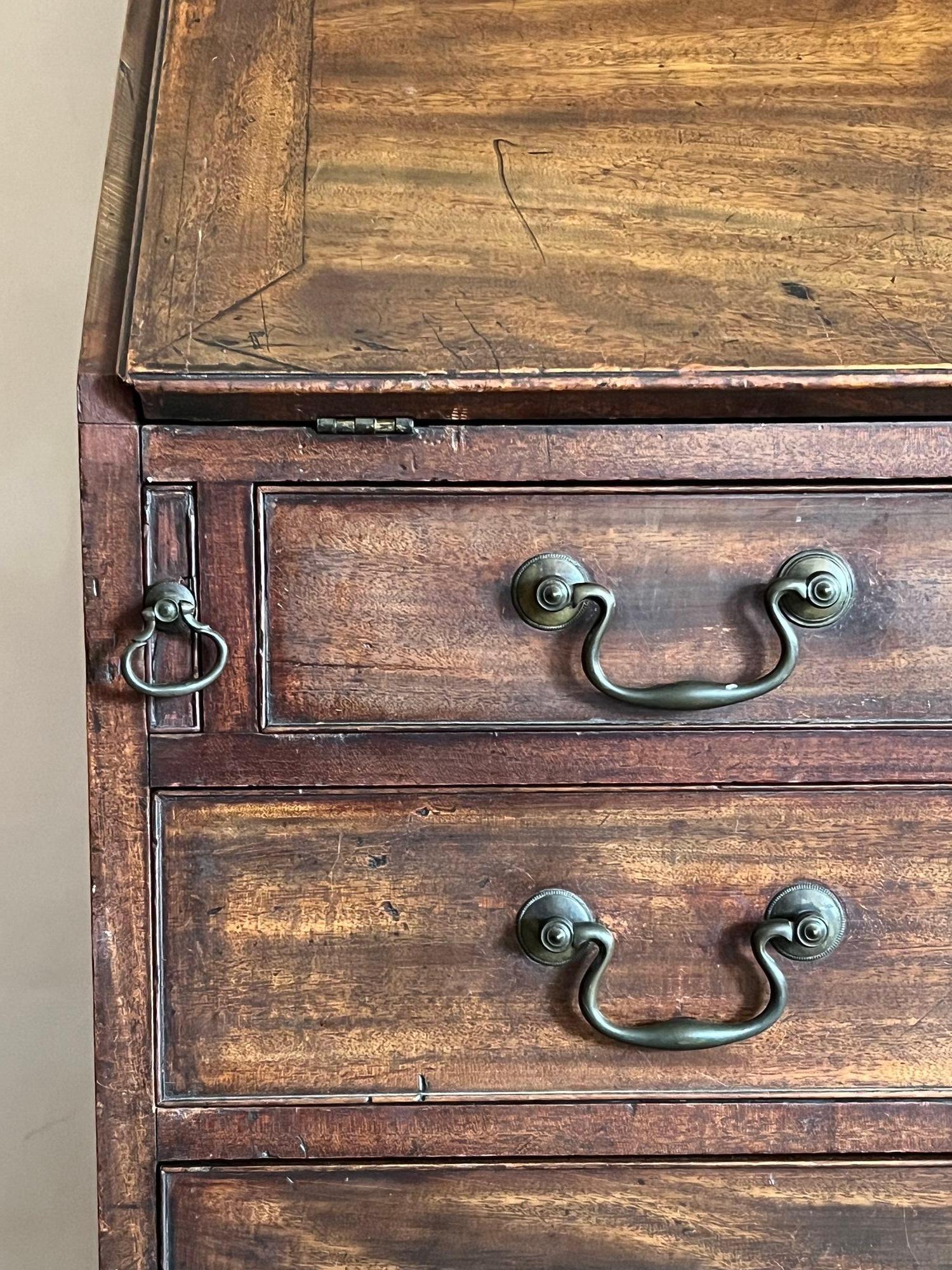 George III. Mahagoni-Büro Bücherschrank im Angebot 7