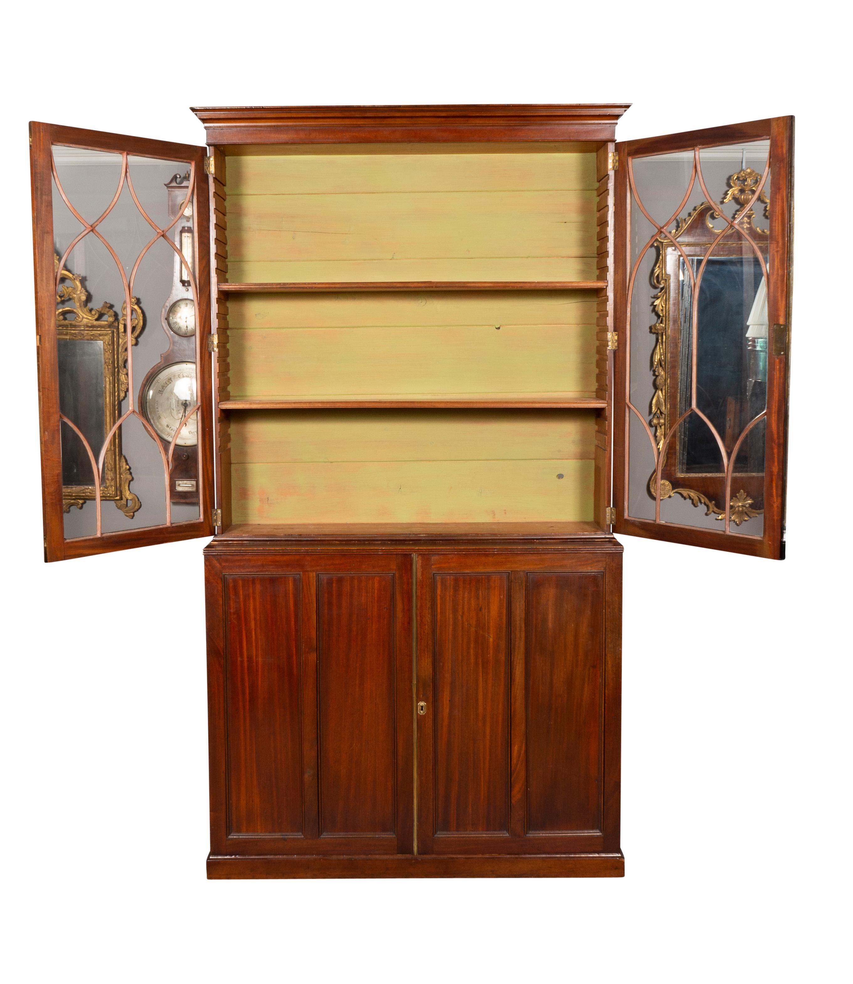 George III Mahogany Cabinet In Good Condition In Essex, MA