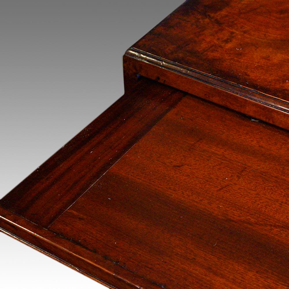 Mahogany English gentlemans George III mahogany caddy top batchelors chest, Georgian