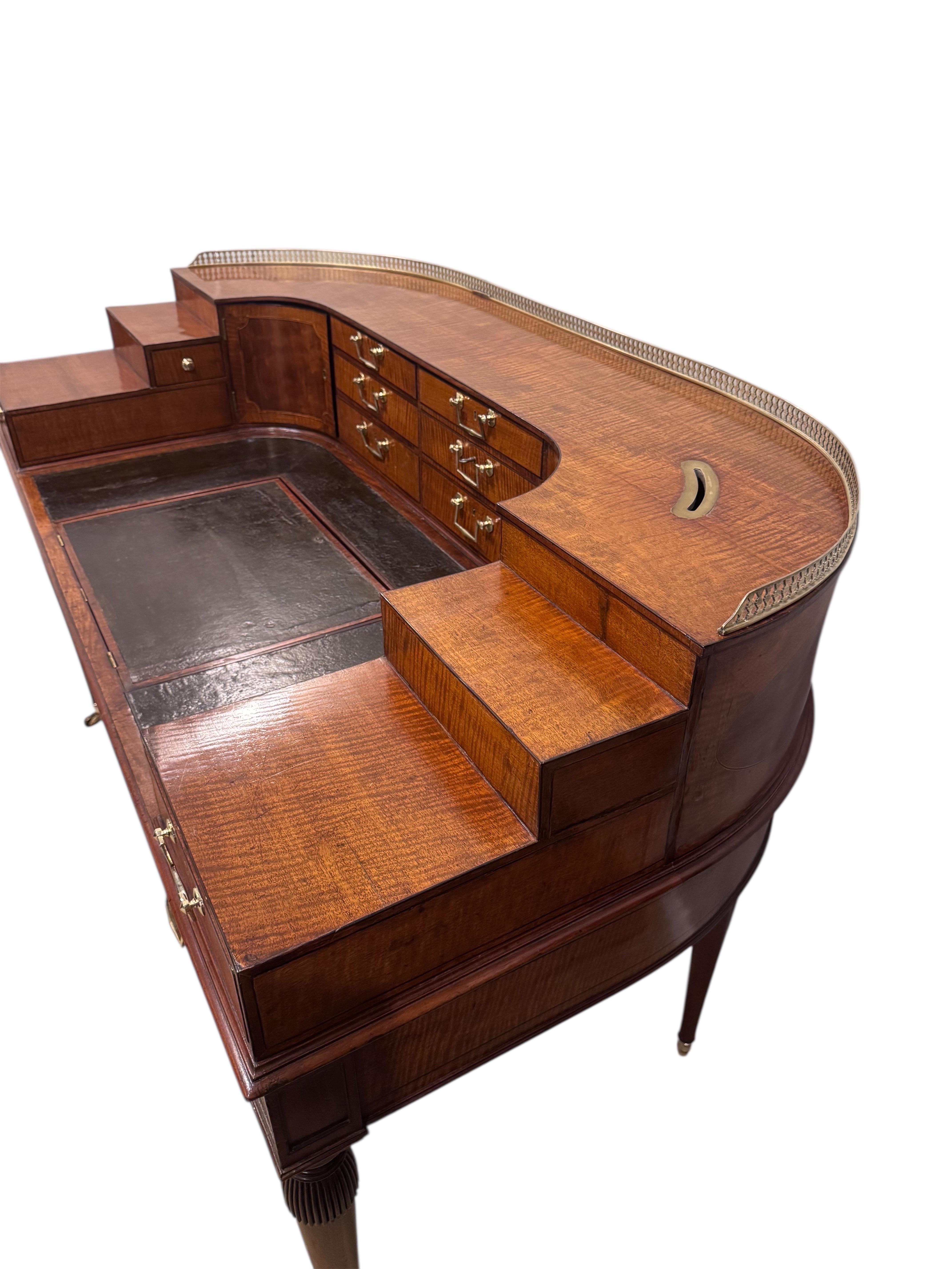 George III Mahogany Carlton House Desk, attributed to Gillow of Lancaster.C.1790 (George III.) im Angebot