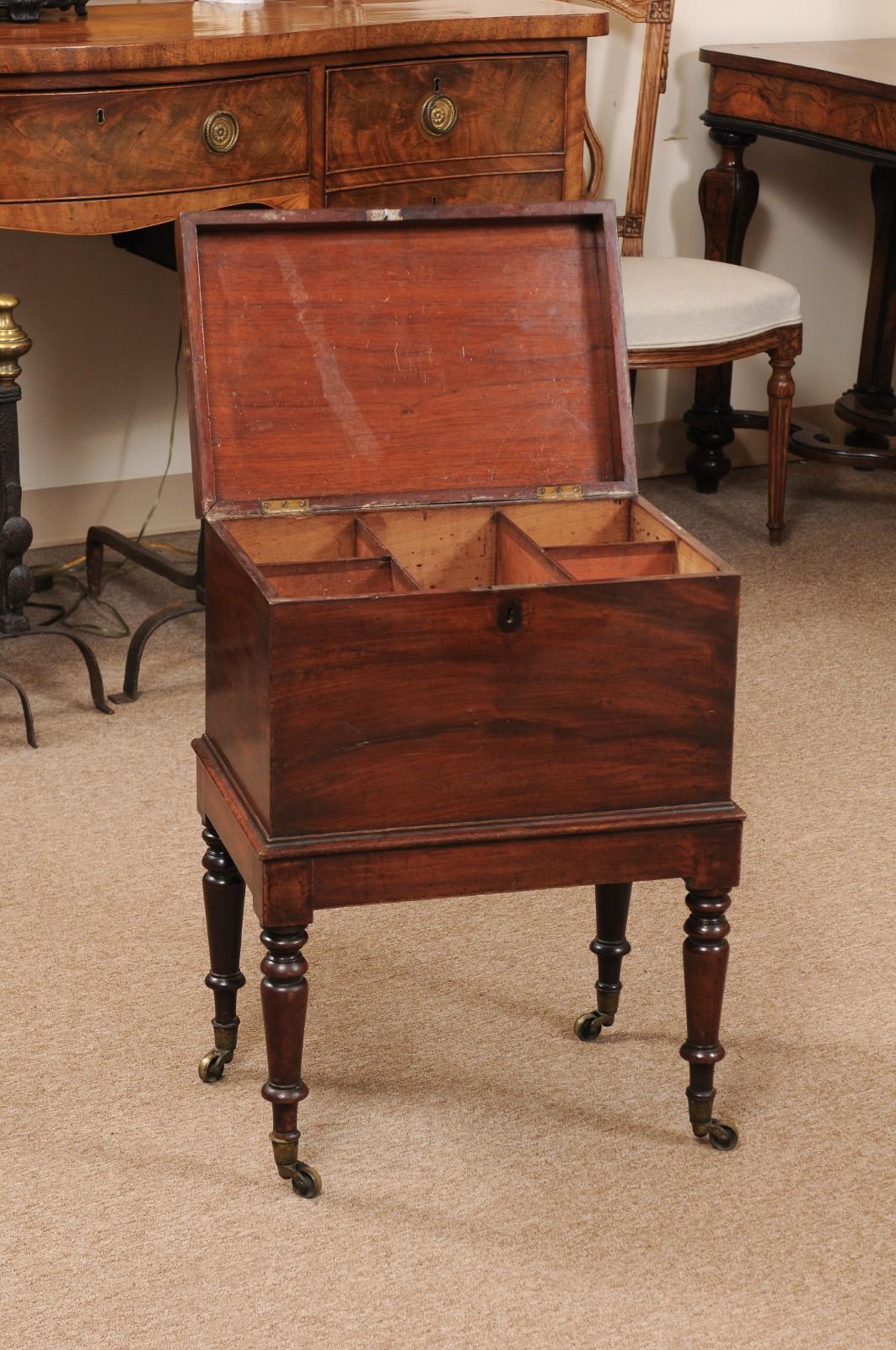 George III Mahogany Cellarette on Stand, England Early 19th Century 3