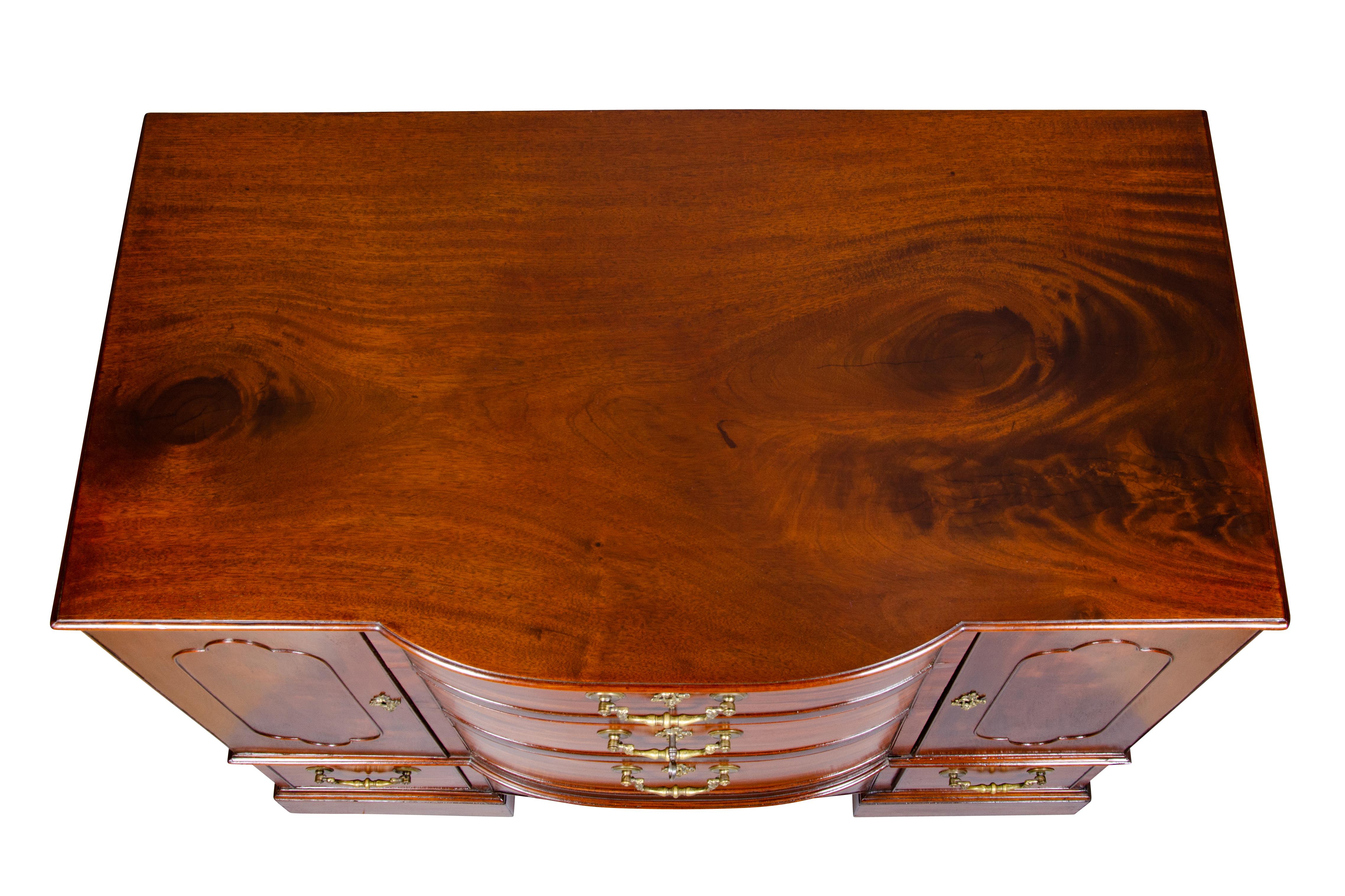 George III Mahogany Chest Attributed to Wright and Elwick For Sale 5