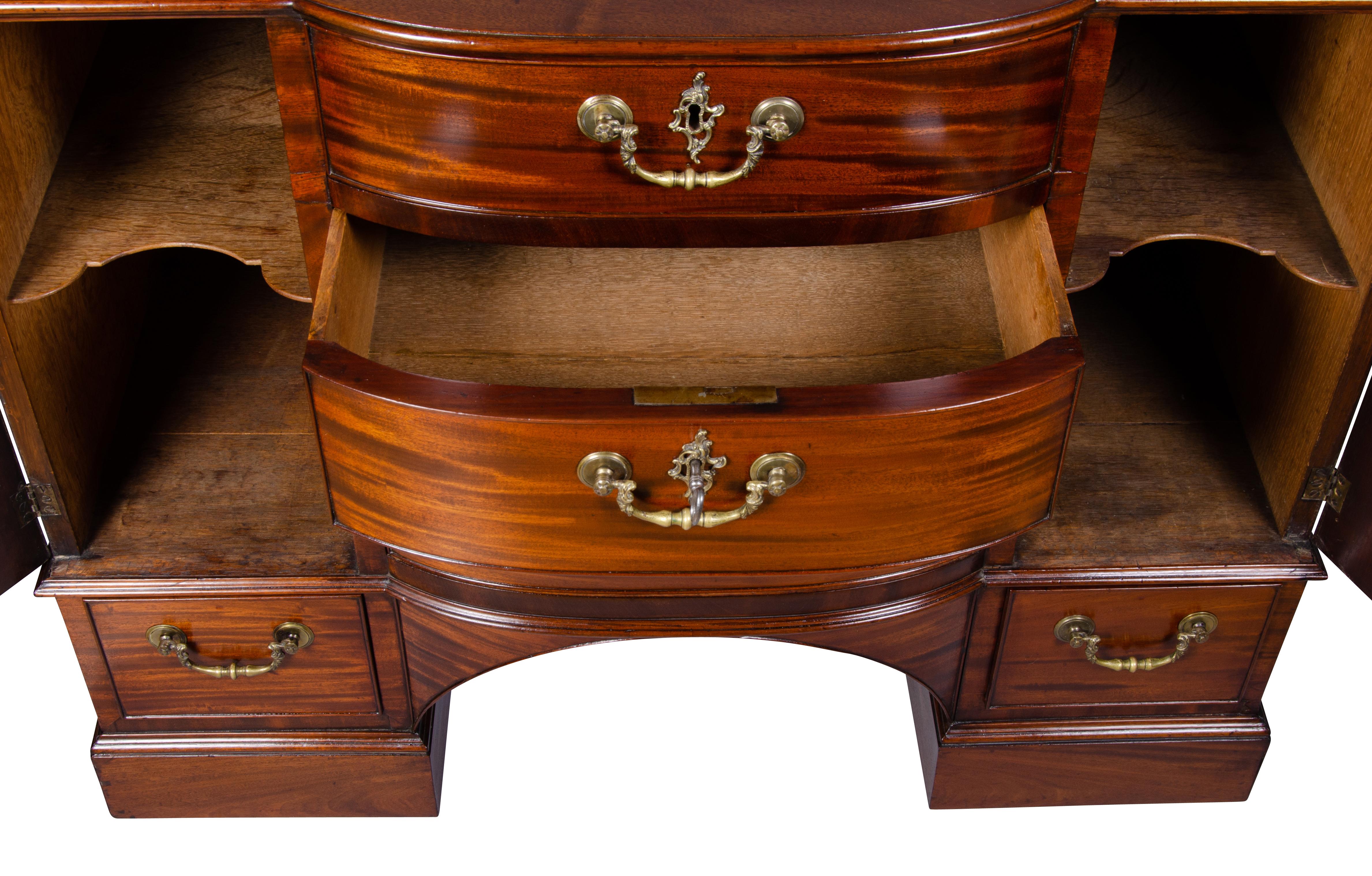 George III Mahogany Chest Attributed to Wright and Elwick For Sale 6