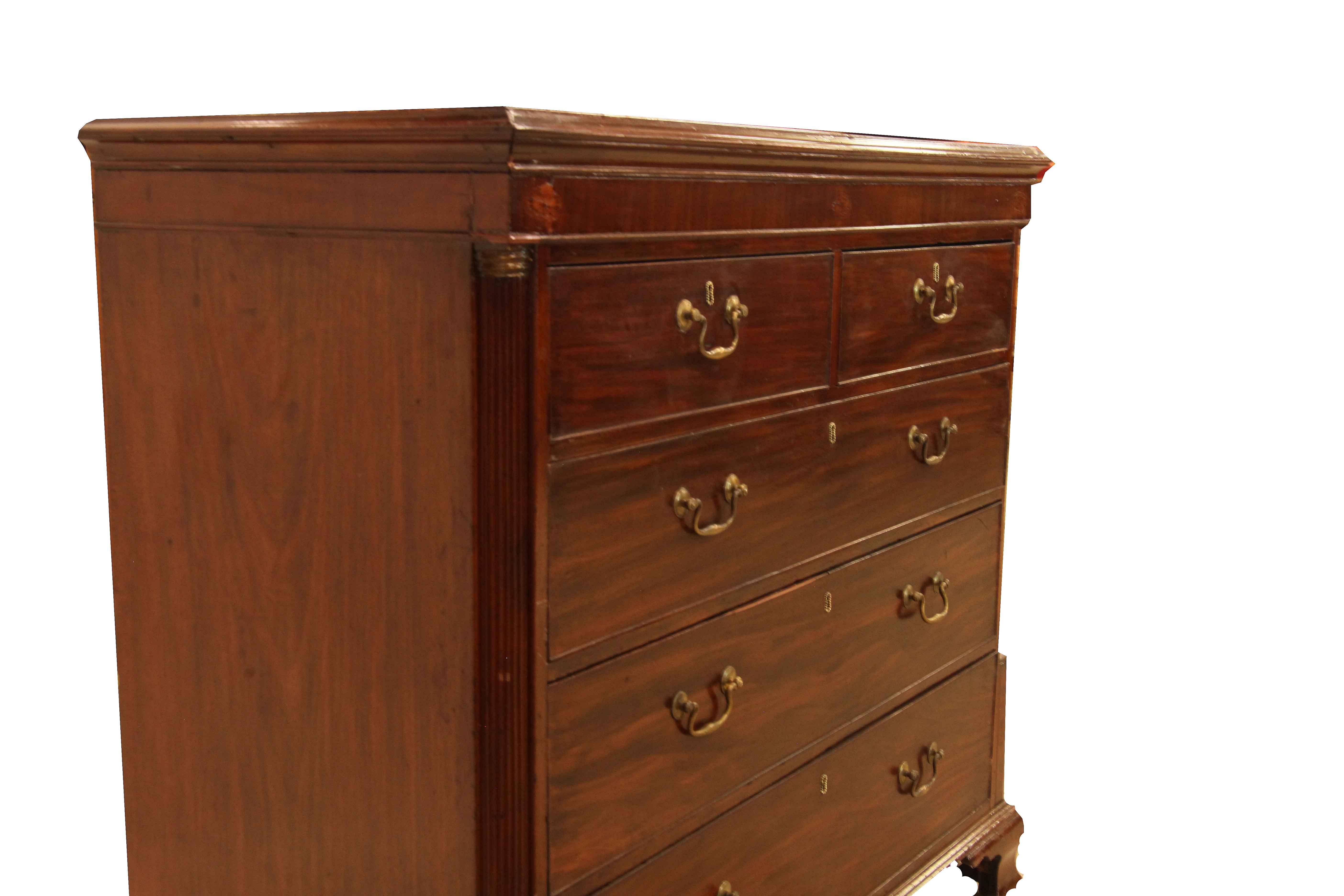 George III Mahogany Chest In Good Condition For Sale In Wilson, NC