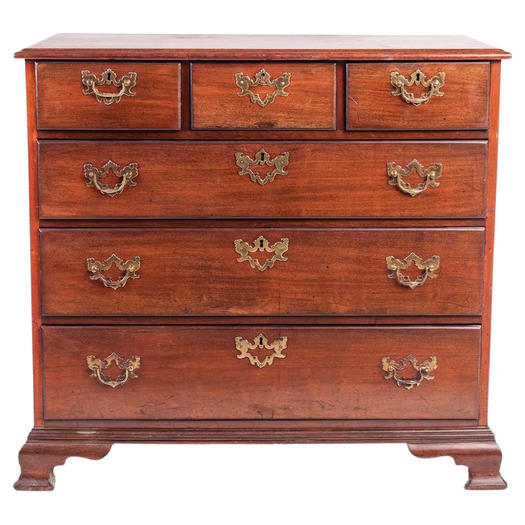 Cassettiera in mogano di Giorgio III, tipo Dumfries House, 1770 circa
