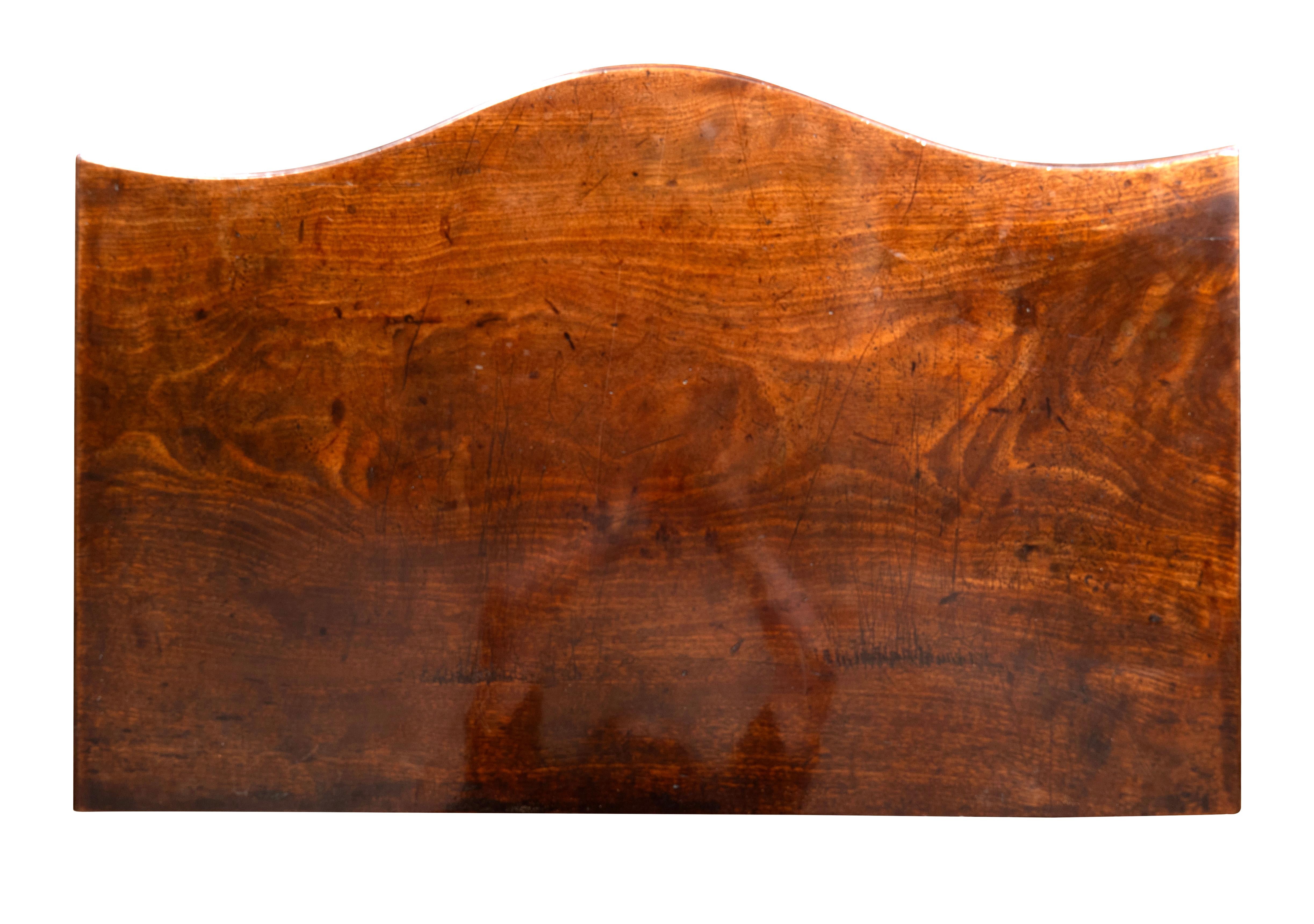 George III Mahogany Chest Of Drawers For Sale 5