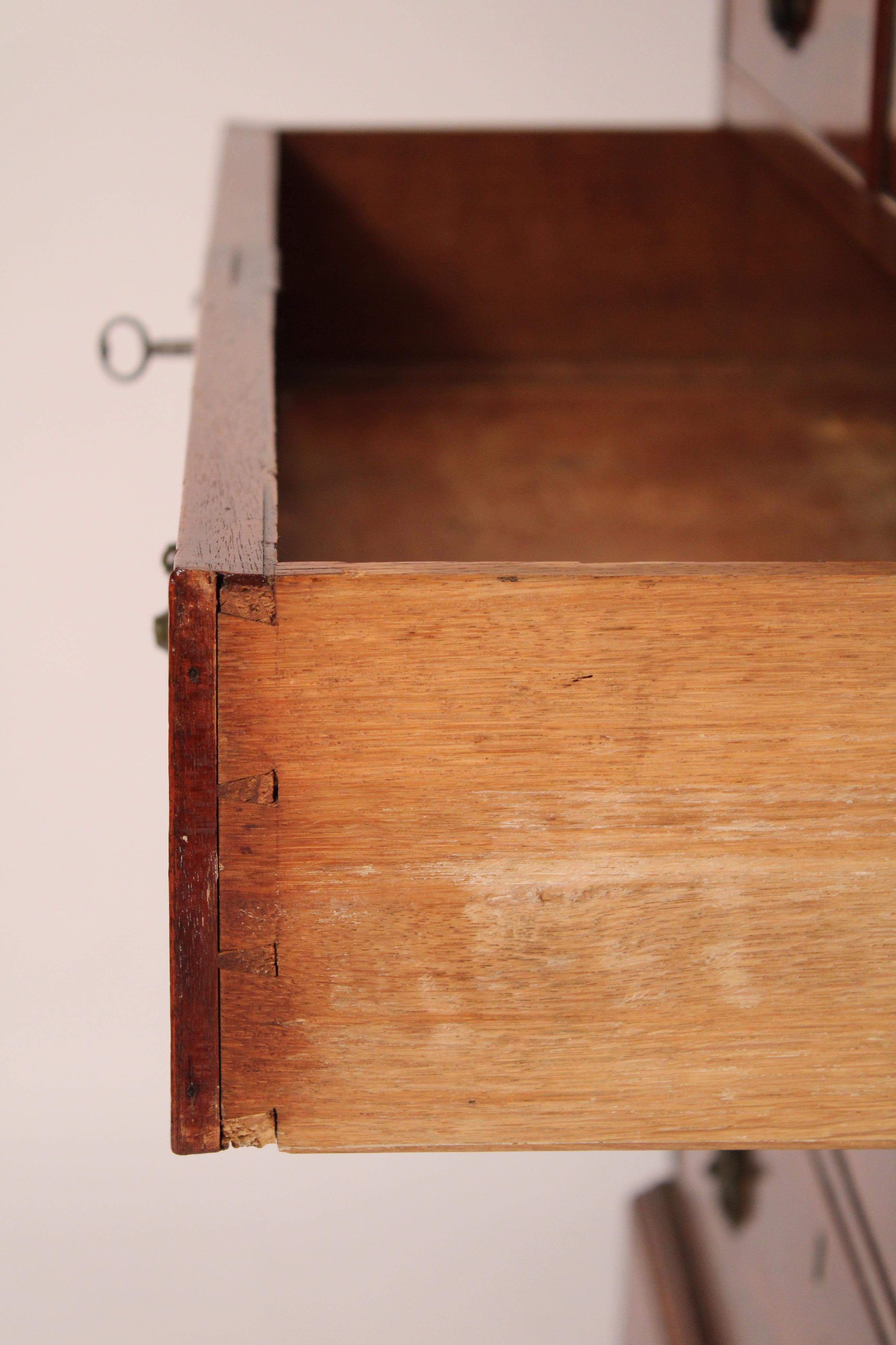 Cassettiera in mogano di Giorgio III in vendita 5