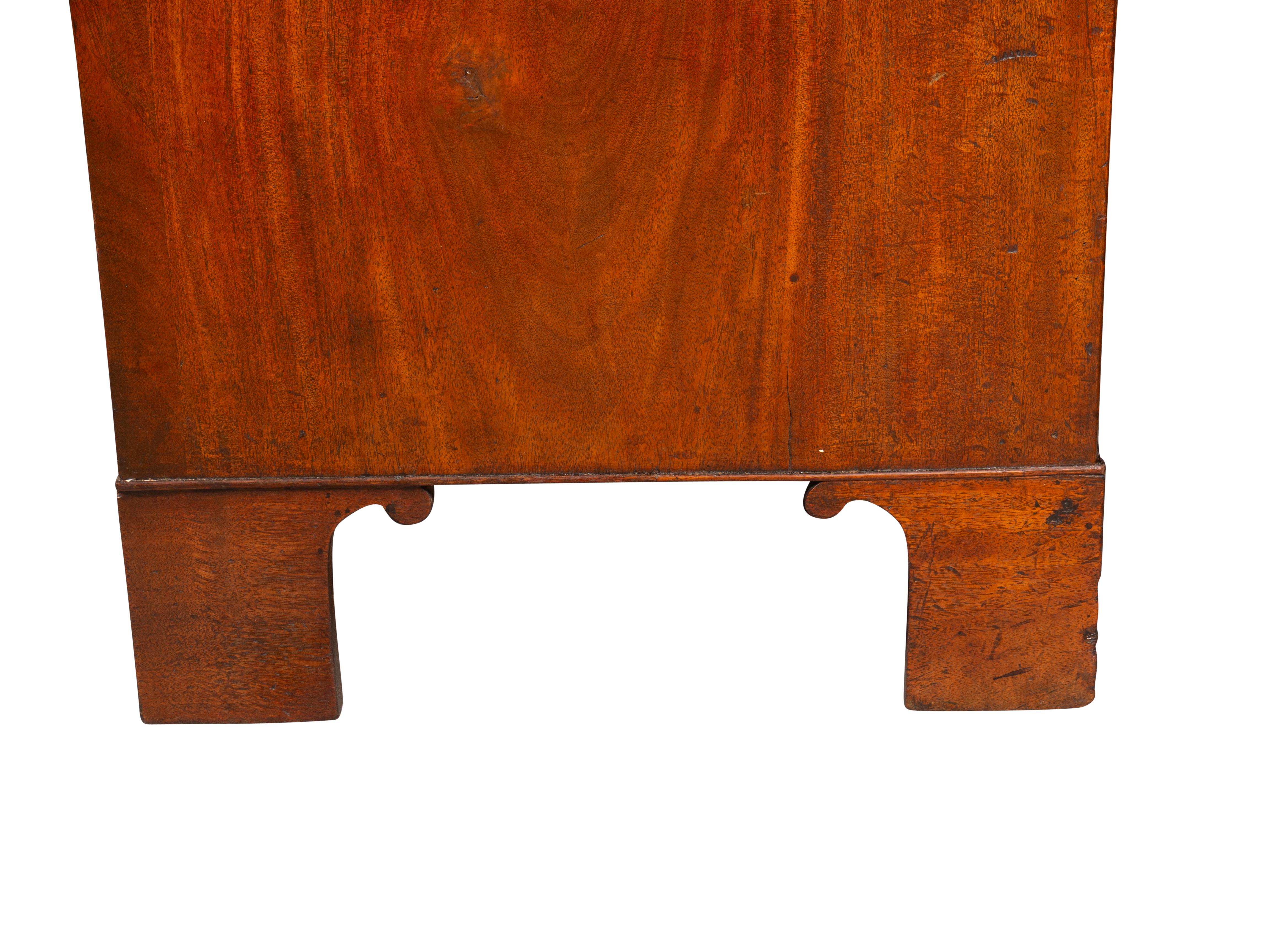 Cassettiera in mogano di Giorgio III in vendita 6