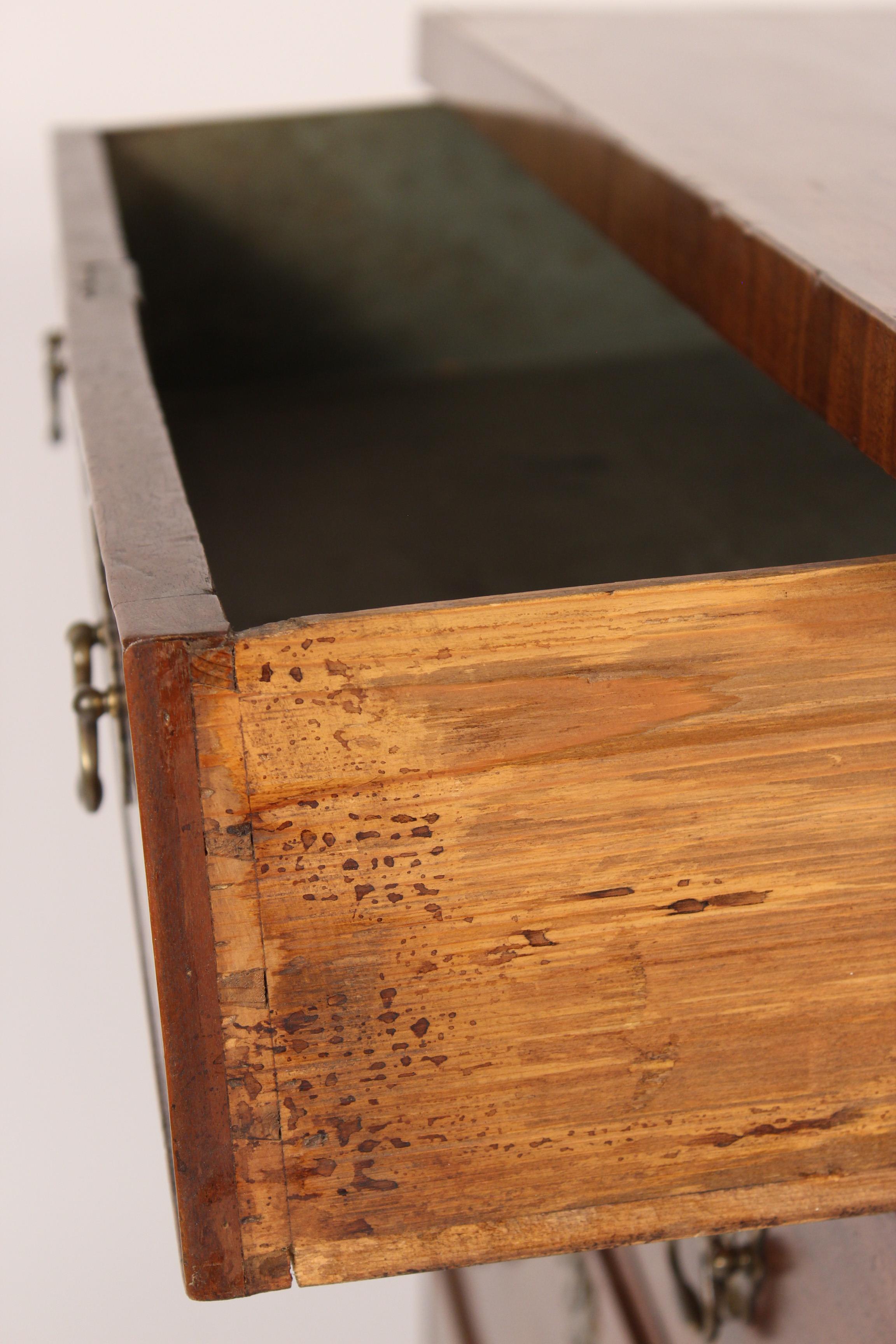 George III Mahogany Chest of Drawers 7