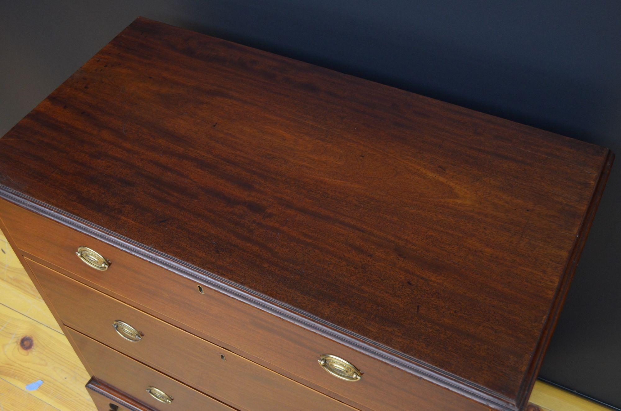 George III Mahogany Chest of Drawers In Good Condition For Sale In Whaley Bridge, GB