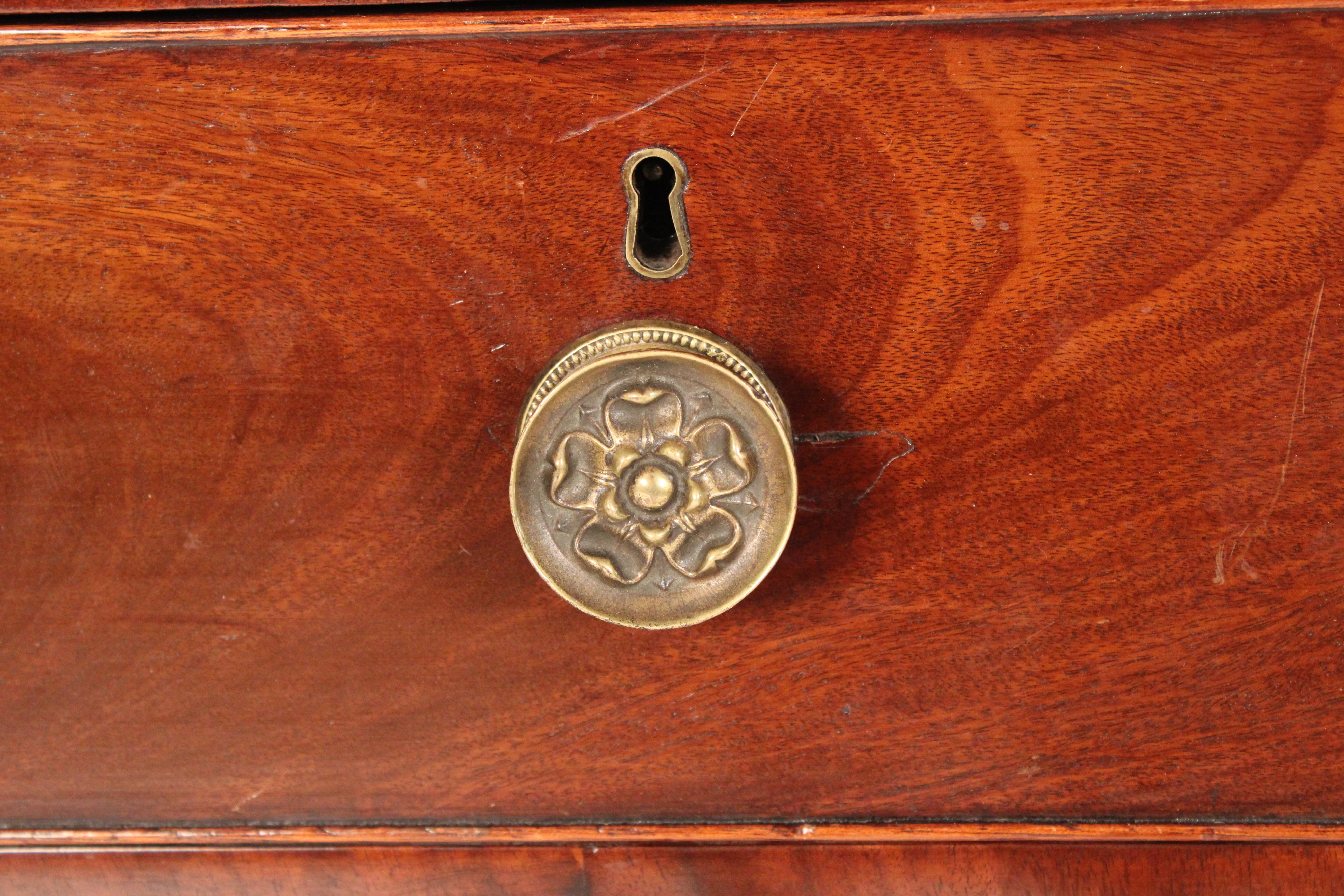 Commode en acajou George III en vente 3
