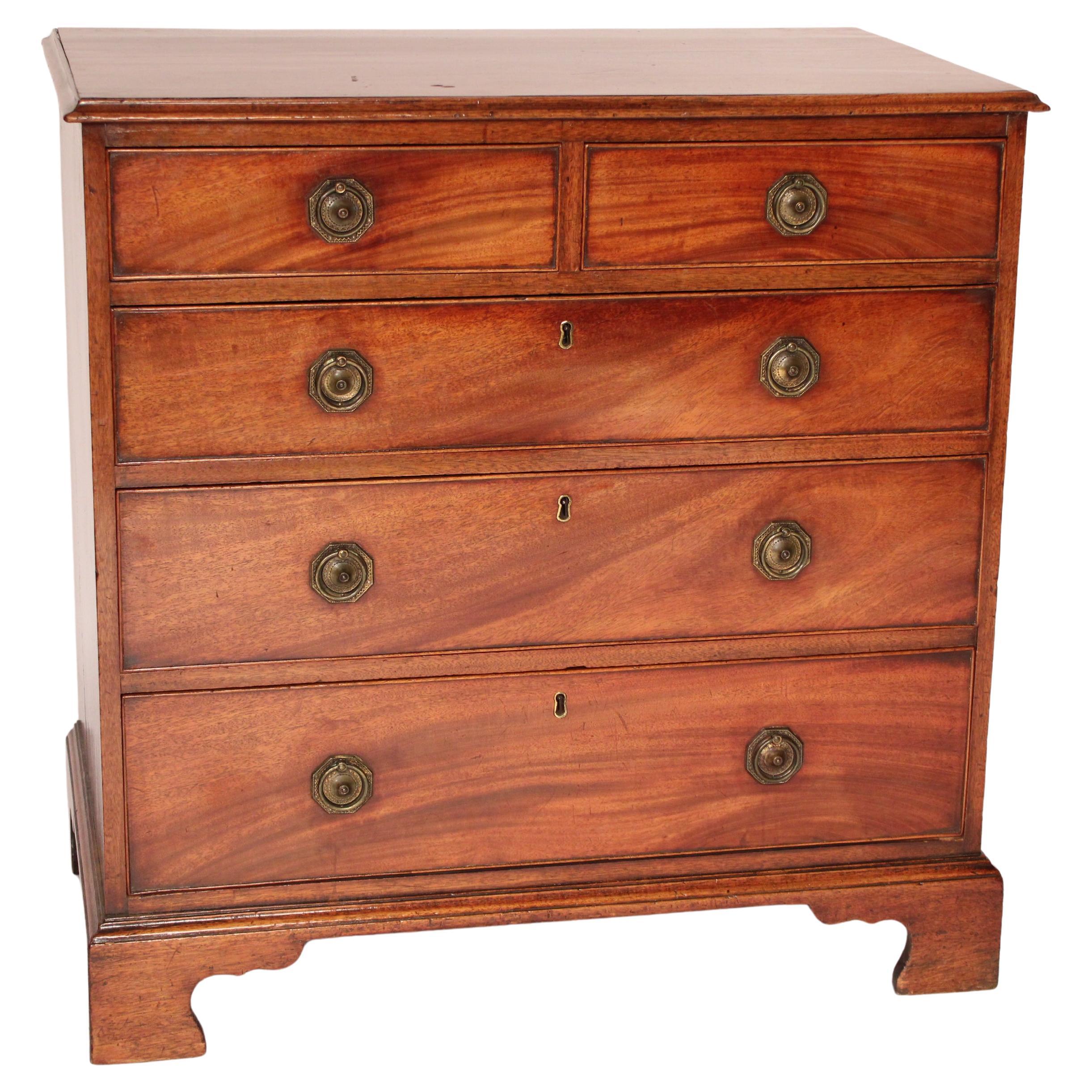 Cassettiera in mogano di Giorgio III in vendita