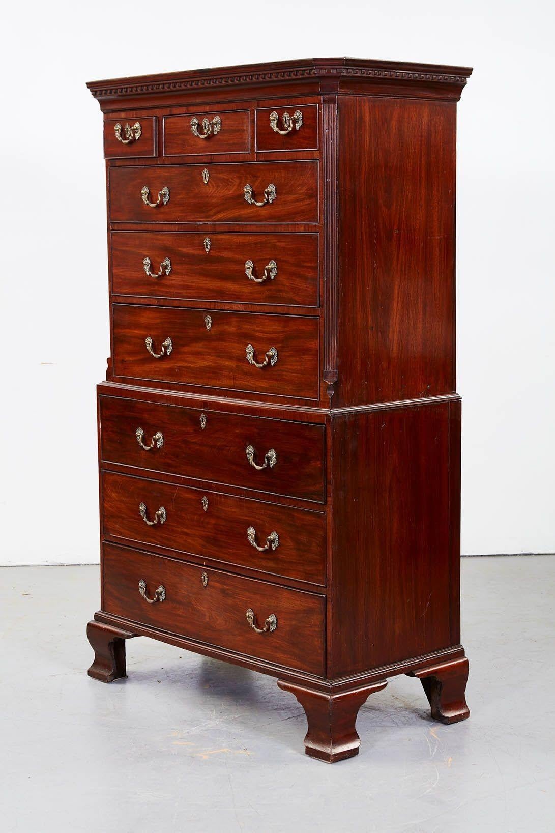 English George III Mahogany Chest on Chest For Sale
