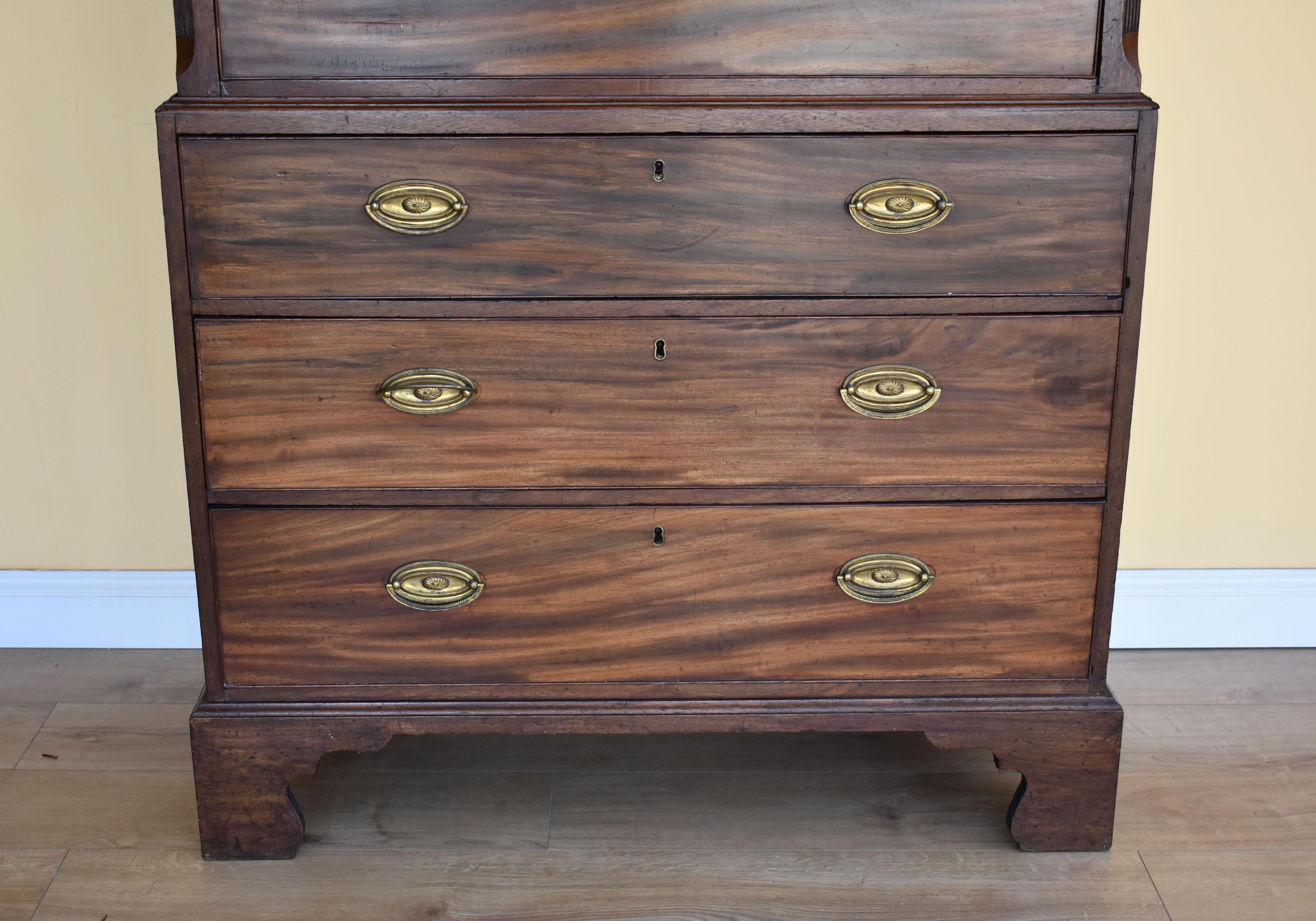 George III Mahogany Chest on Chest In Good Condition For Sale In Chelmsford, Essex