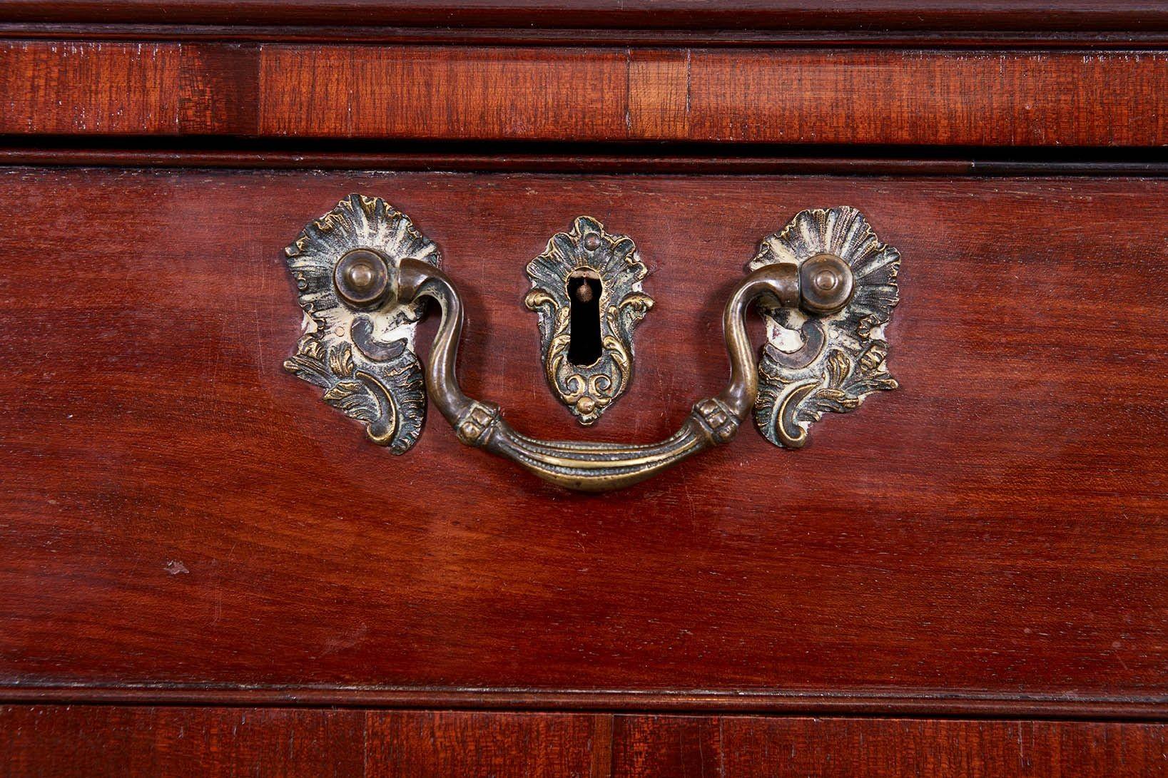 George III Mahogany Chest on Chest For Sale 1