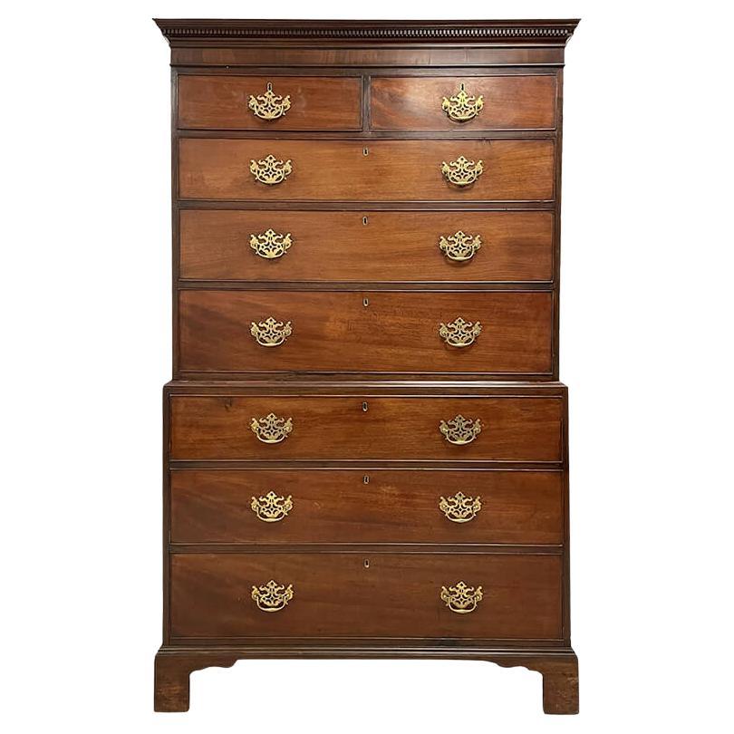 George III mahogany Chest on Chest For Sale