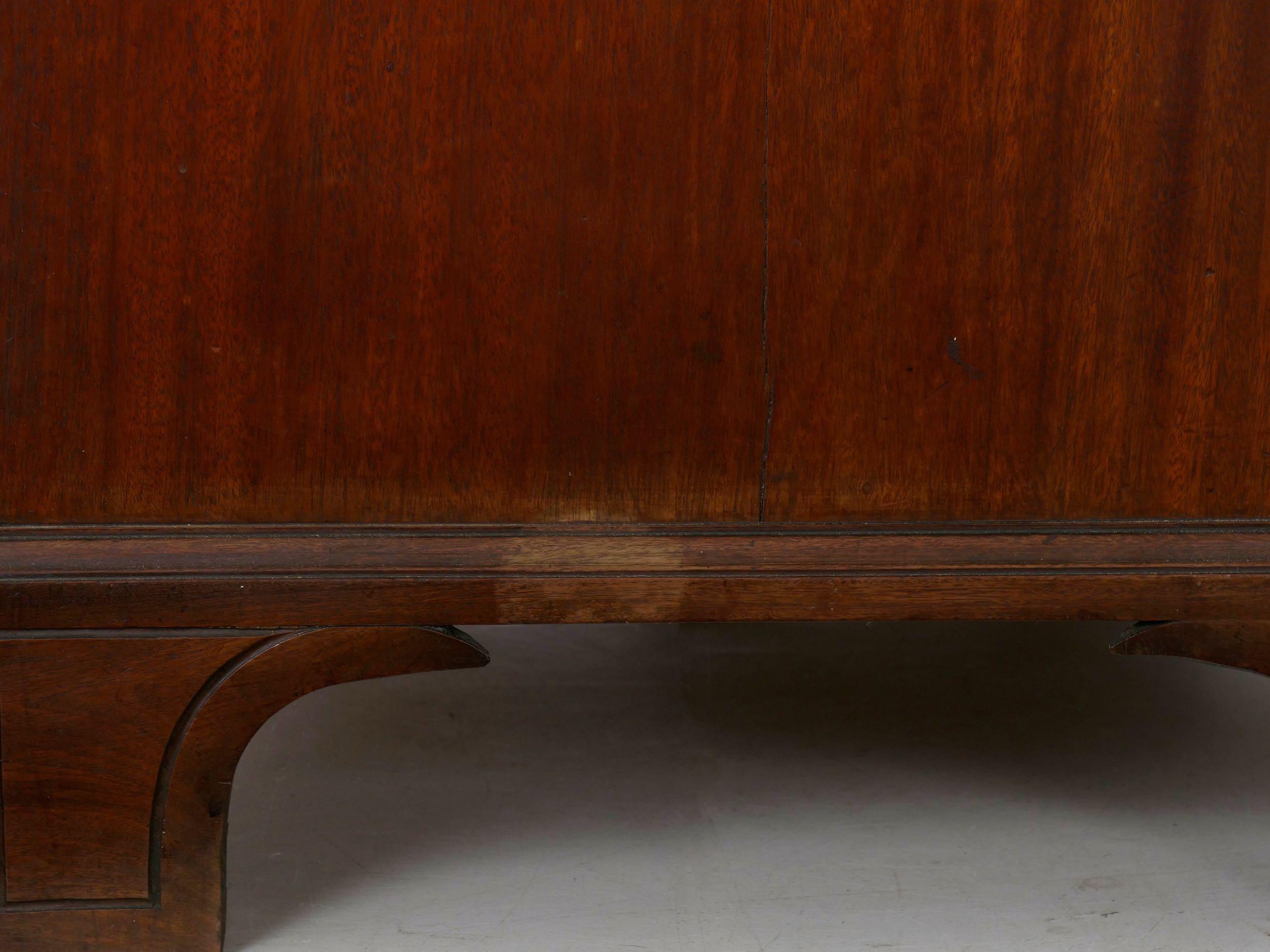 George III Mahogany Chest-on-Chest of Drawers, England, circa 1800 14