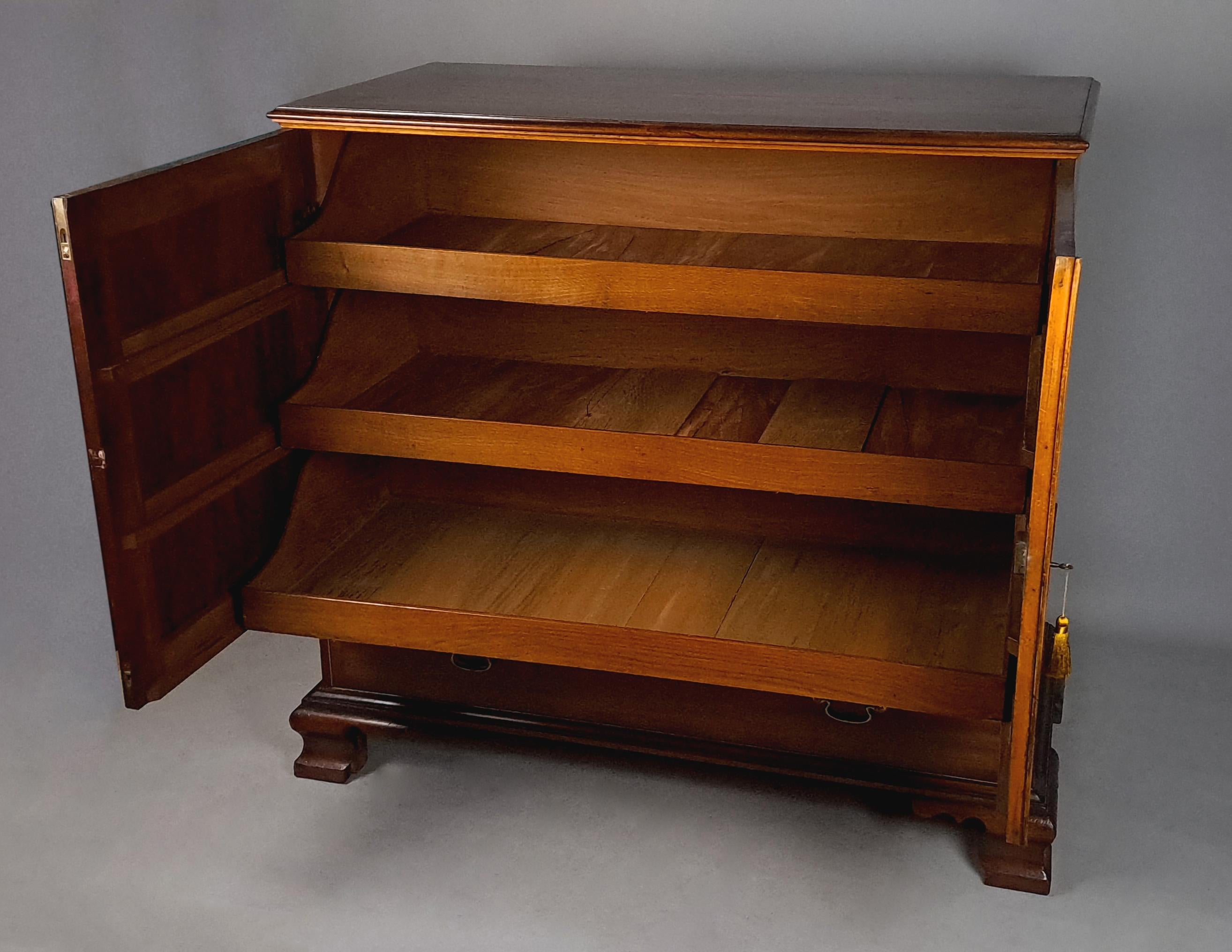 Prensa de lino enana de caoba 'Chippendale' de Jorge III c. 1770 siglo XVIII y antes en venta